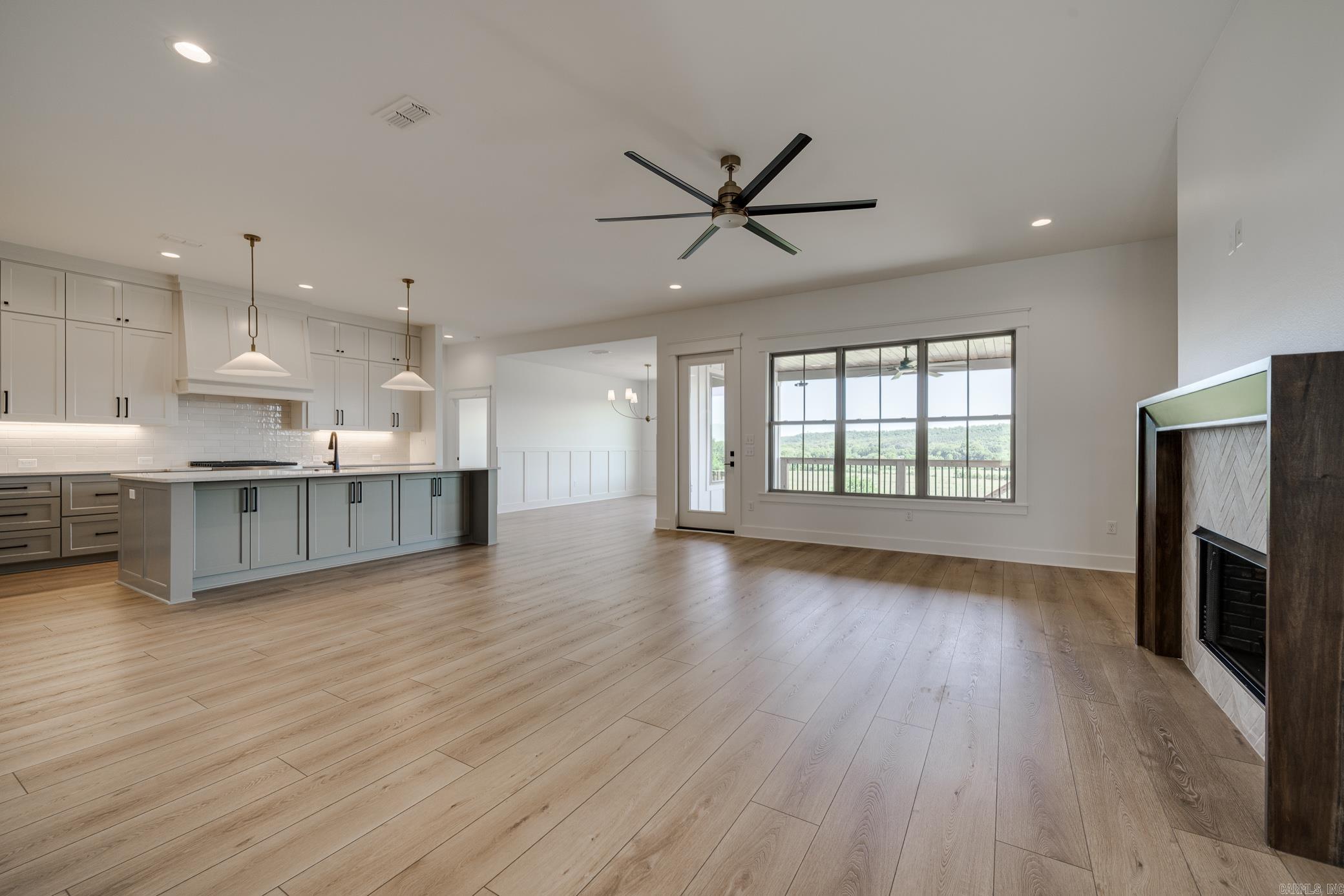 REYNOLDS RIDGE - Residential