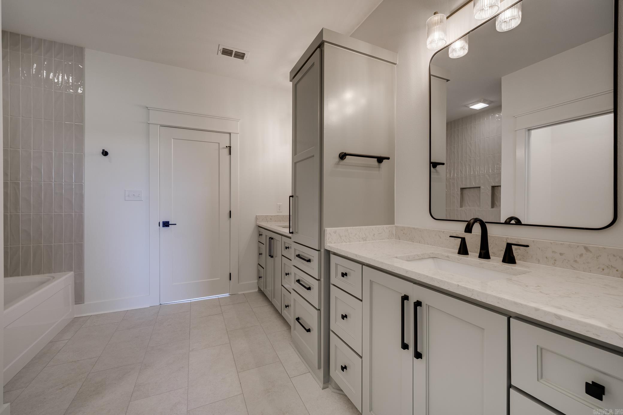 REYNOLDS RIDGE - Residential