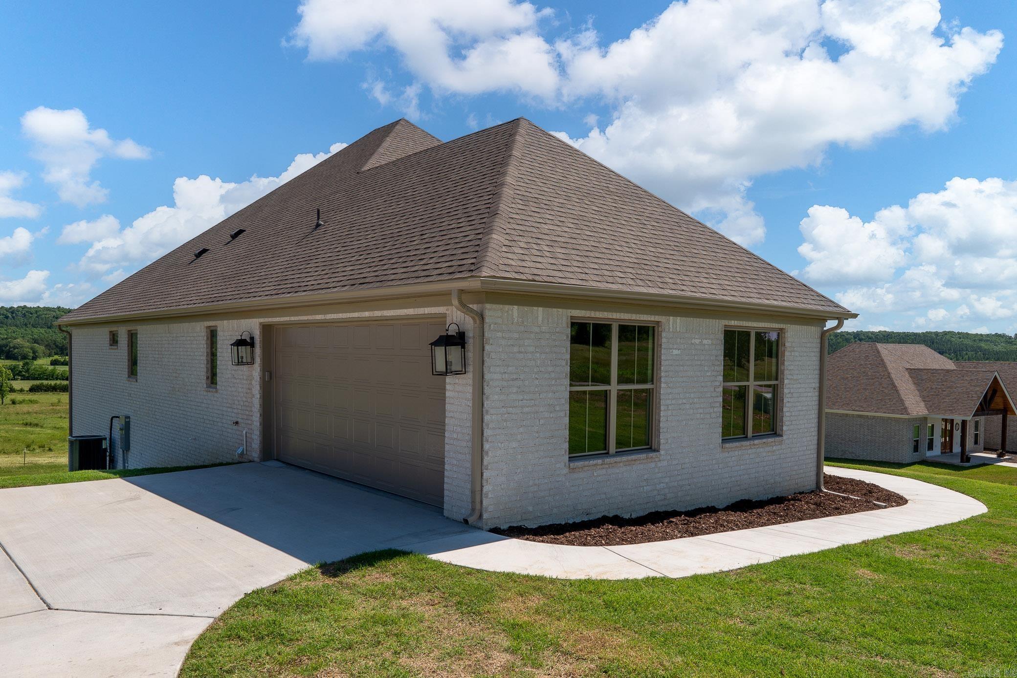 REYNOLDS RIDGE - Residential