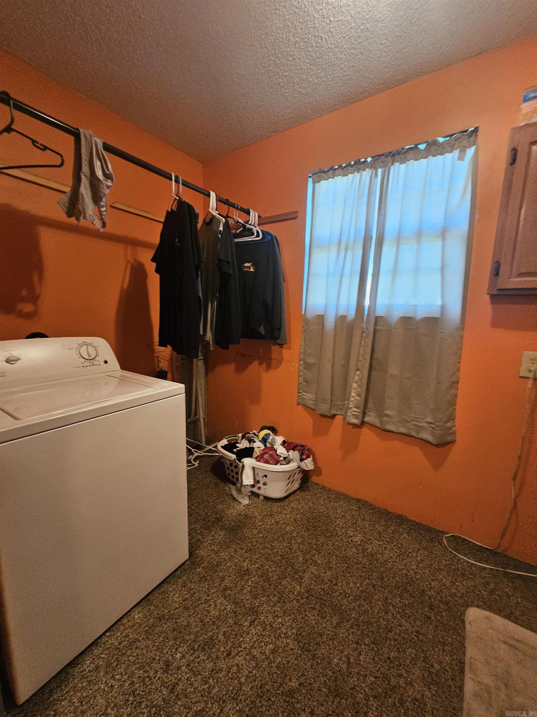 SILVER SPRINGS - Residential