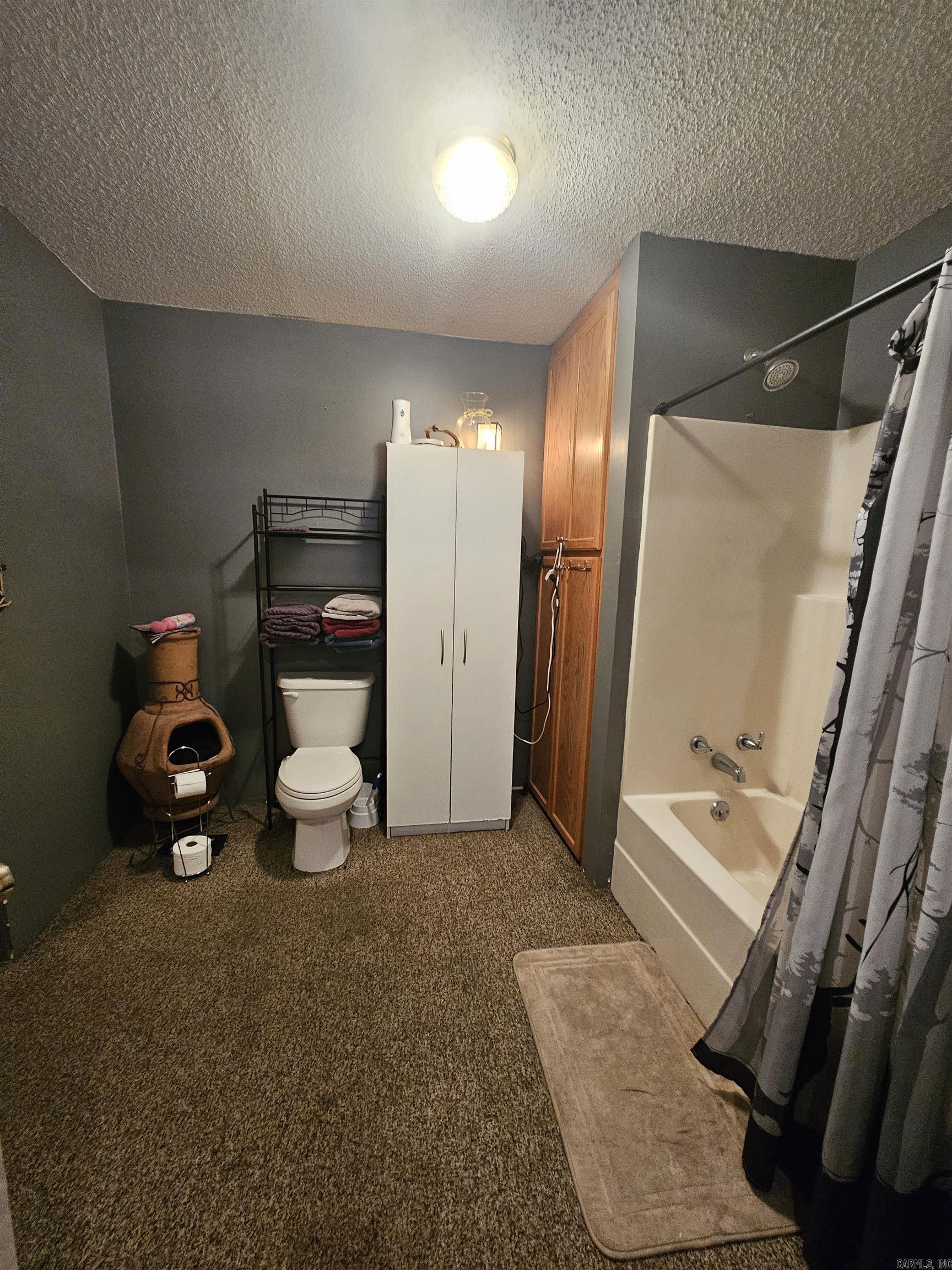 SILVER SPRINGS - Residential