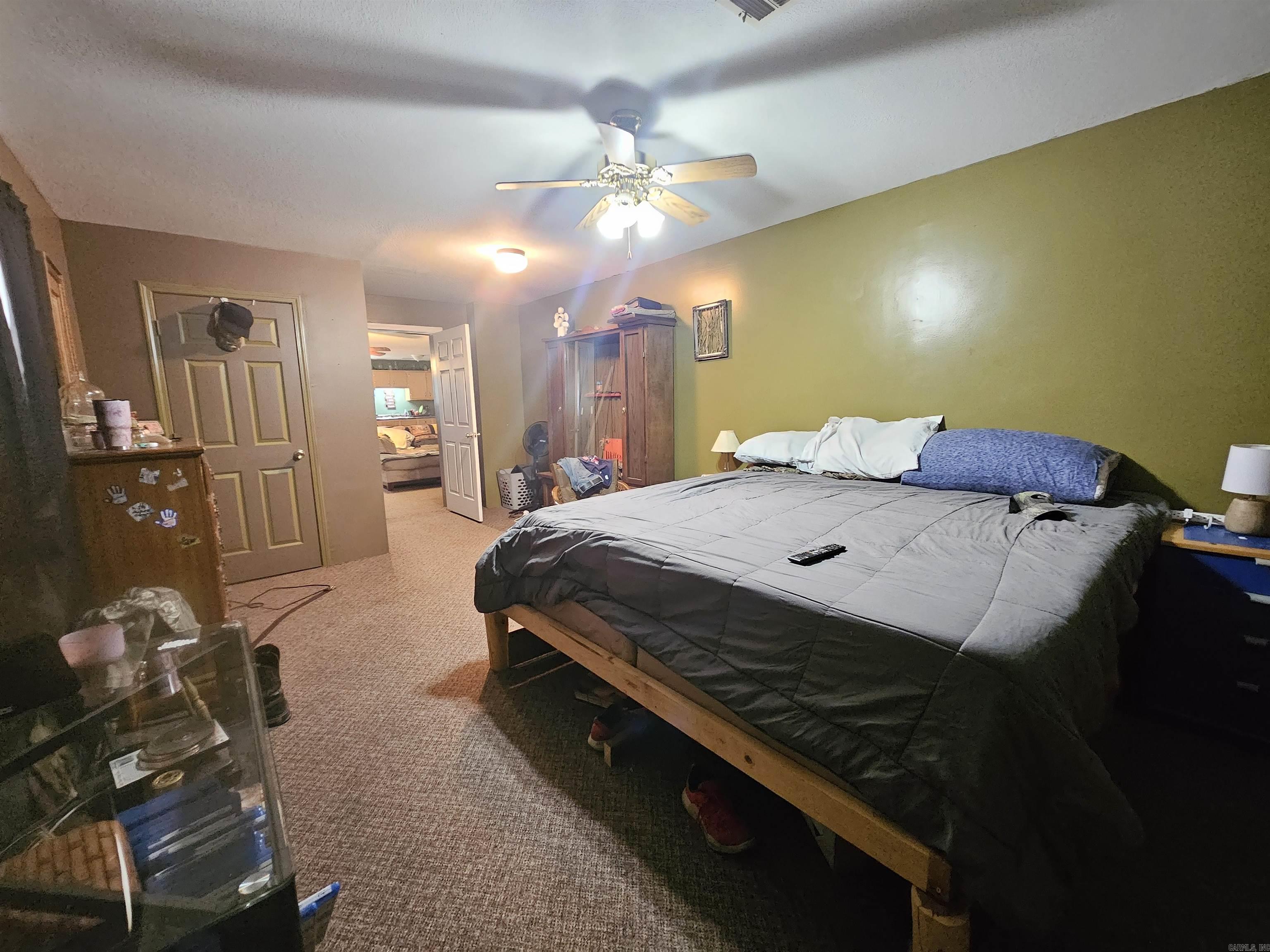 SILVER SPRINGS - Residential