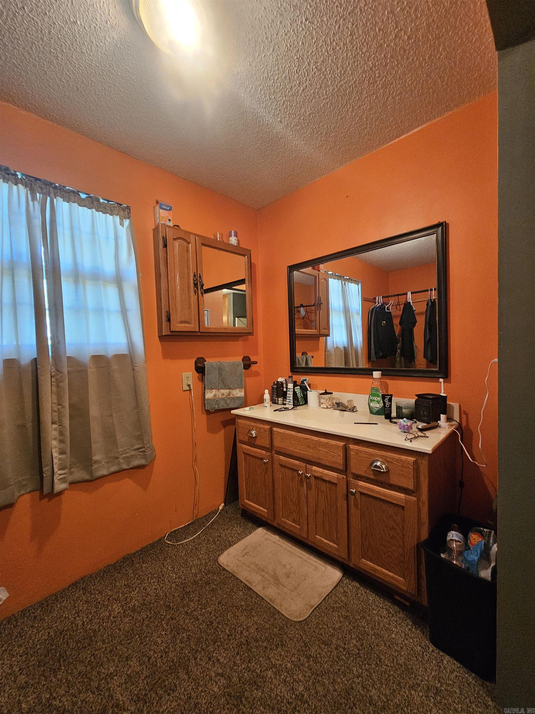 SILVER SPRINGS - Residential