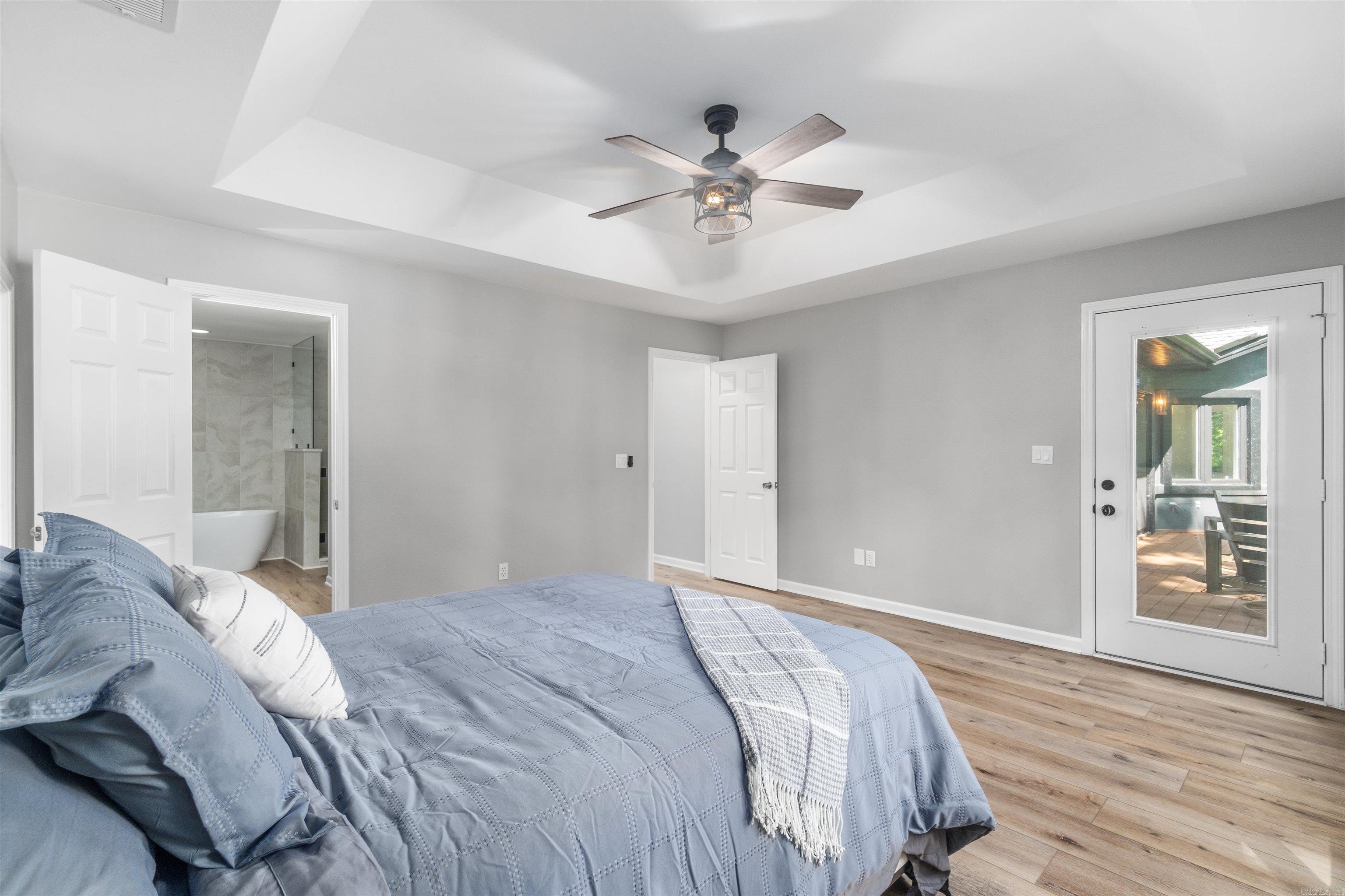 CIENTO - Residential