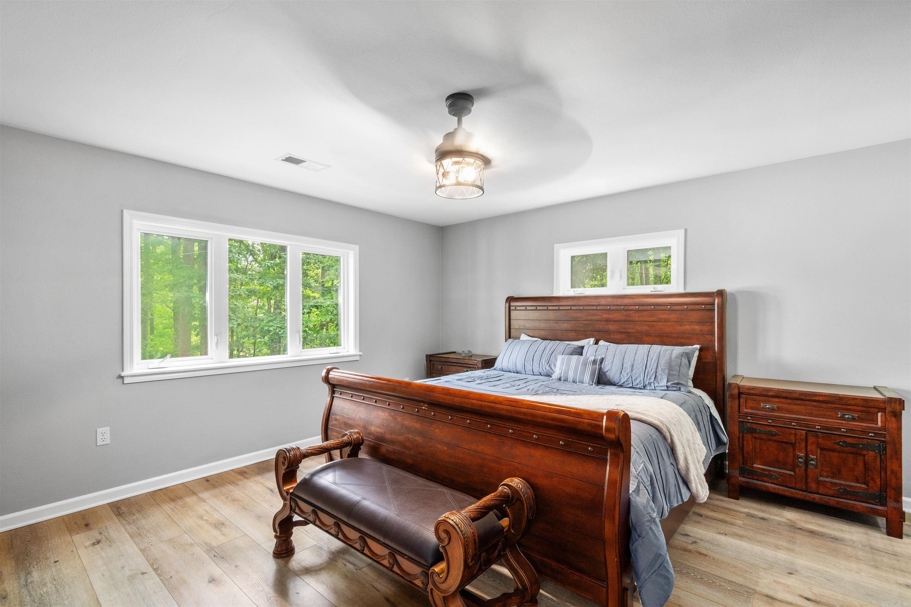 CIENTO - Residential