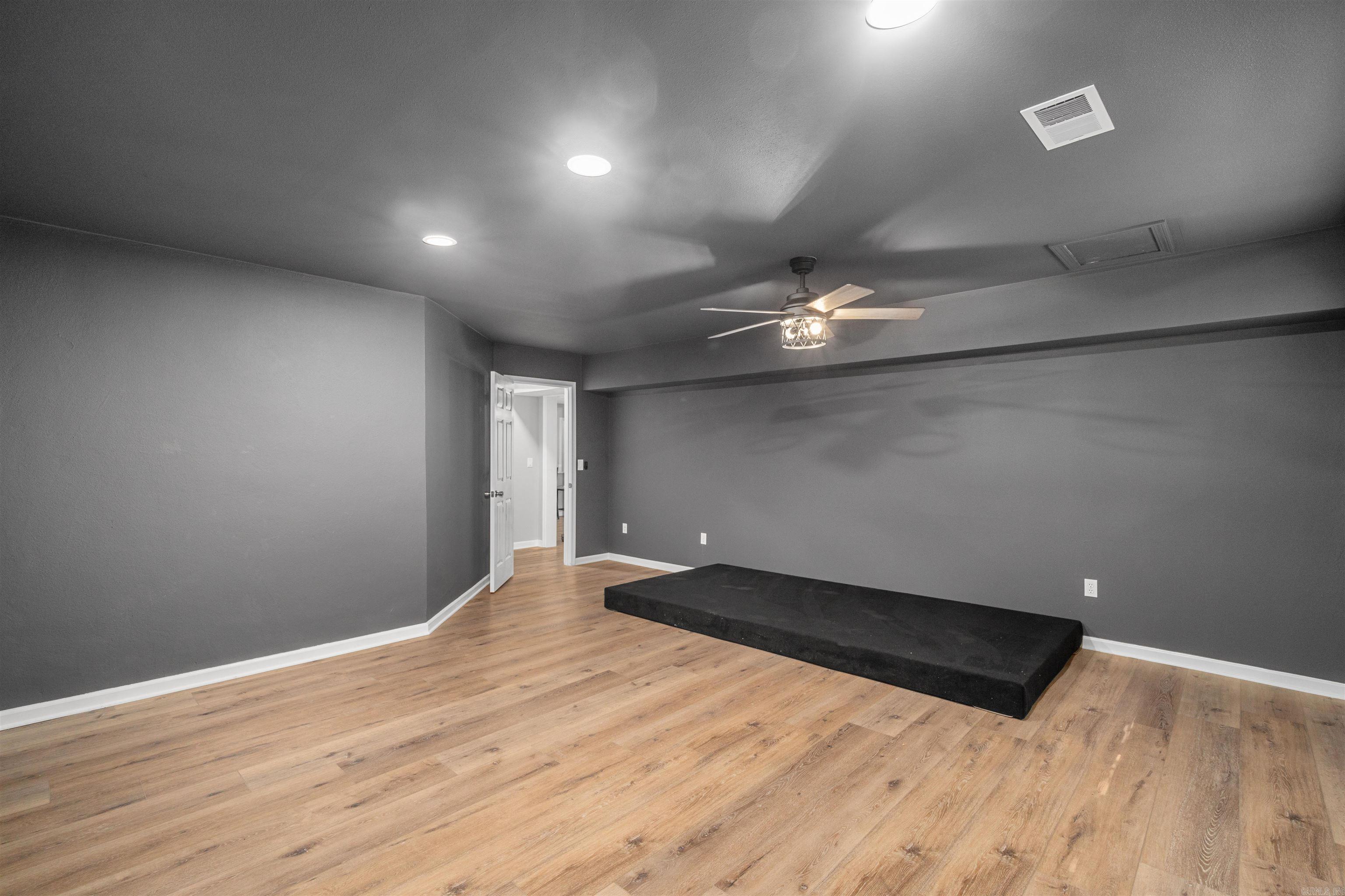 CIENTO - Residential