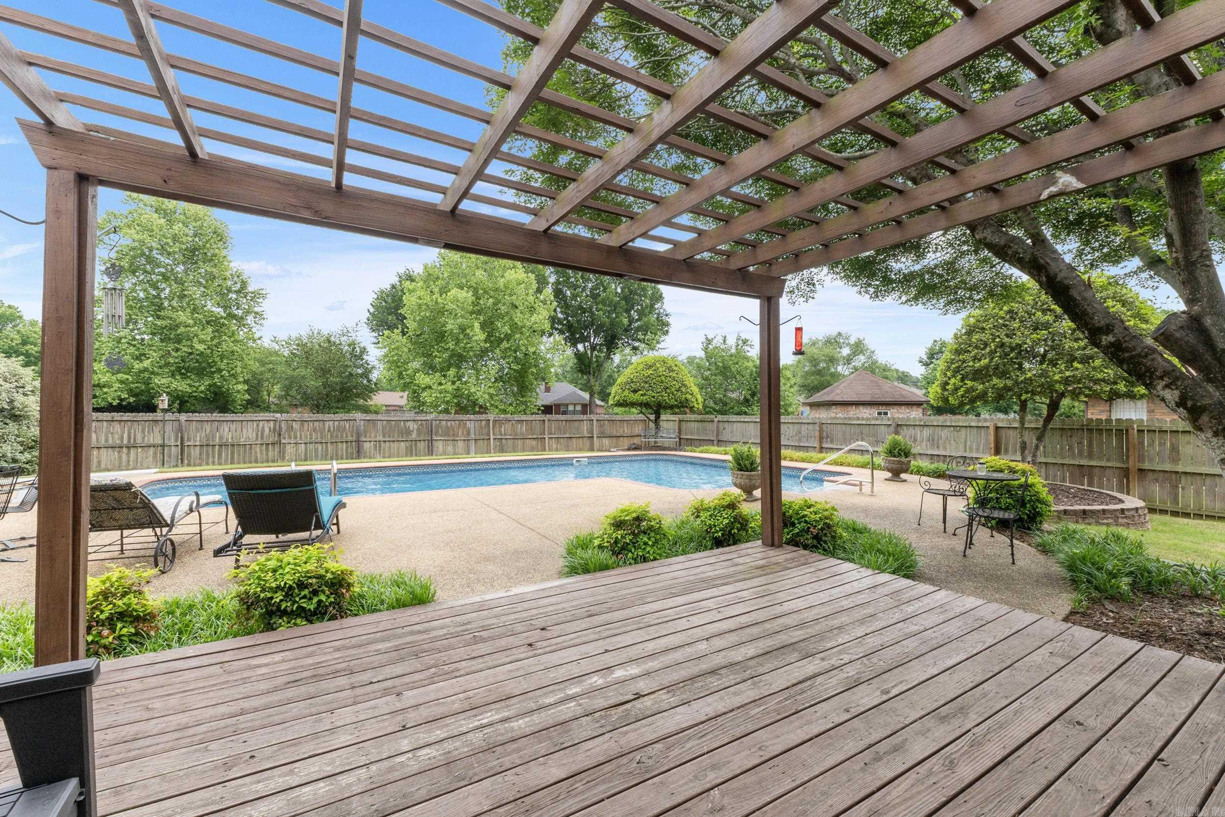 KROOKED KREEK - Residential