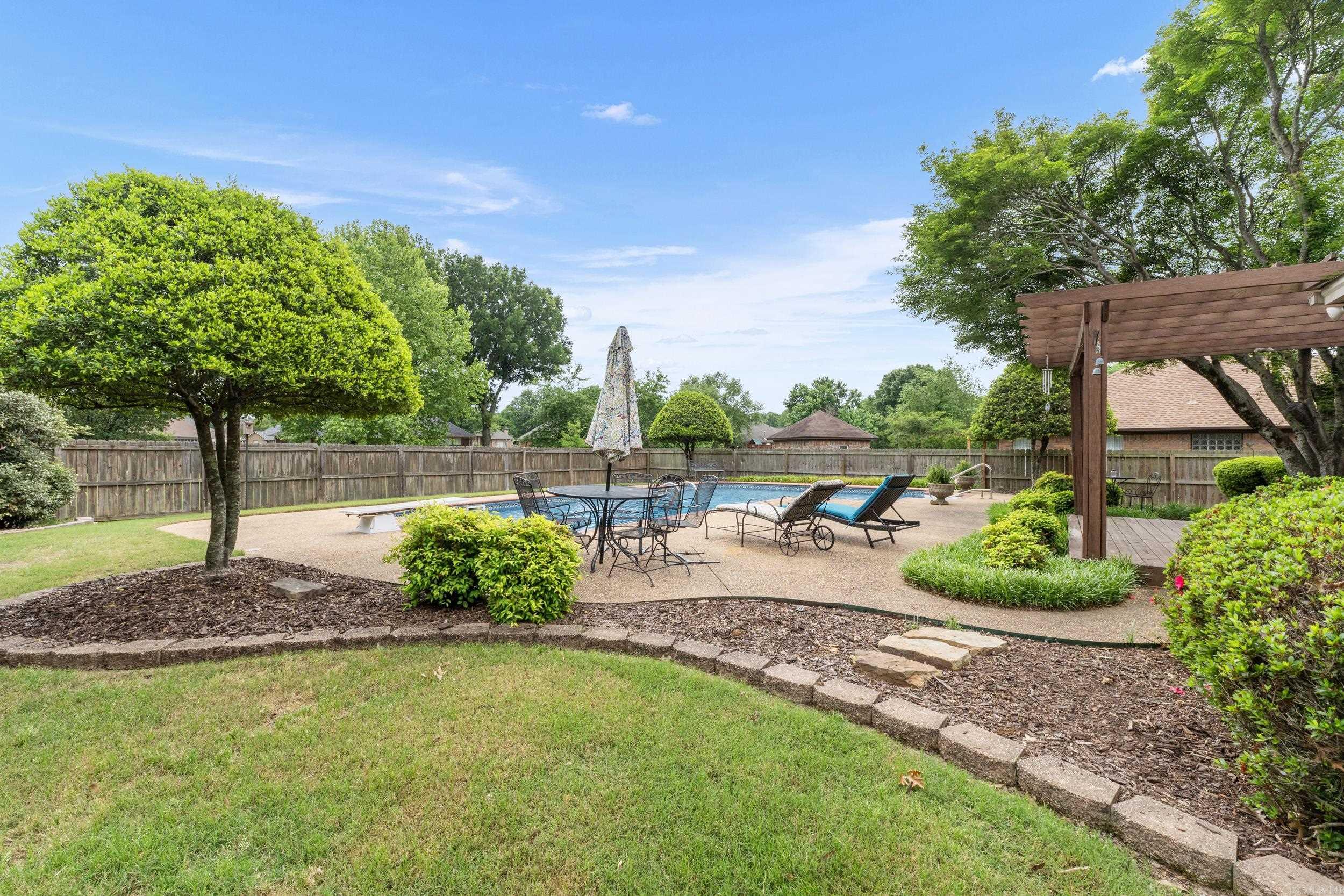 KROOKED KREEK - Residential