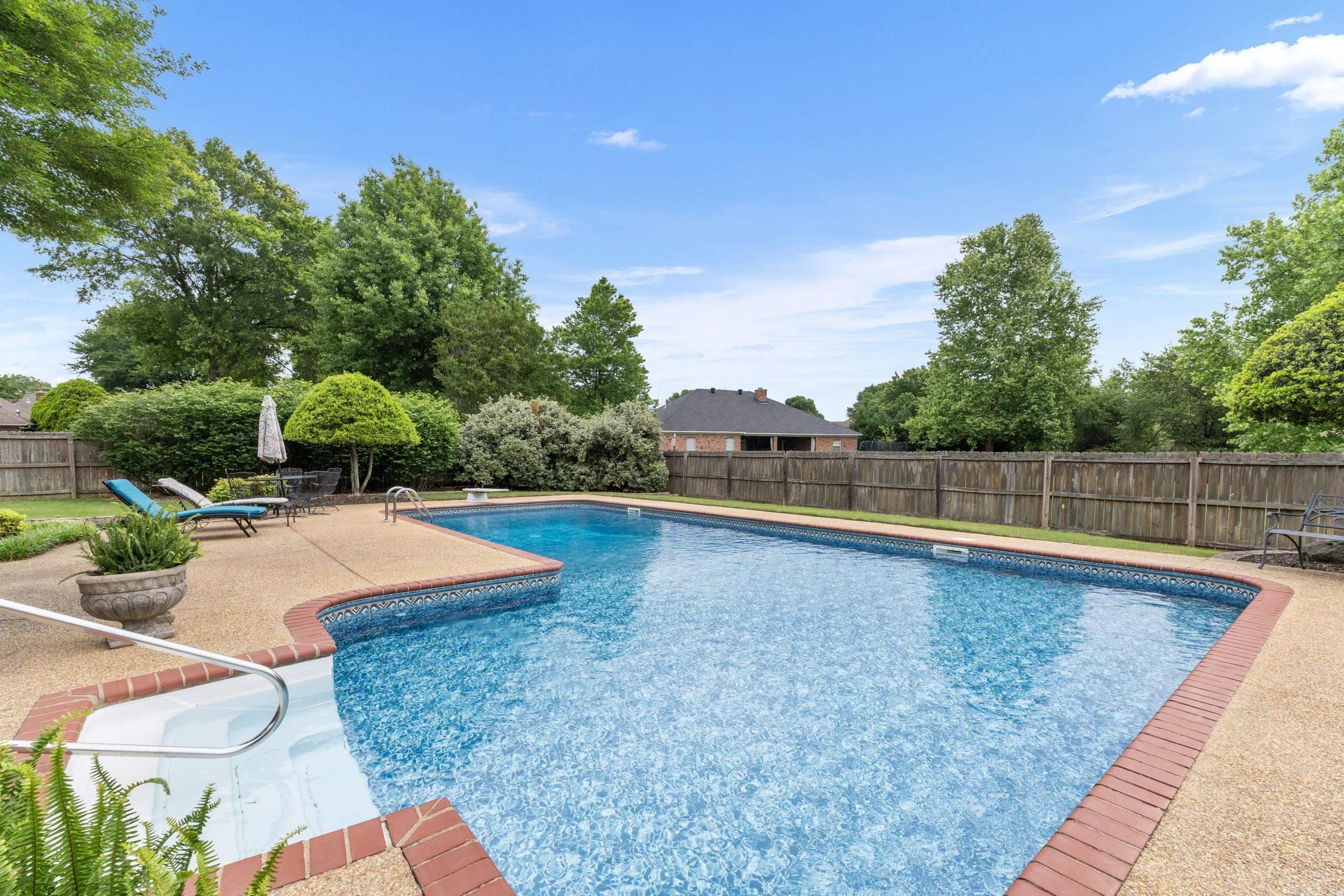 KROOKED KREEK - Residential