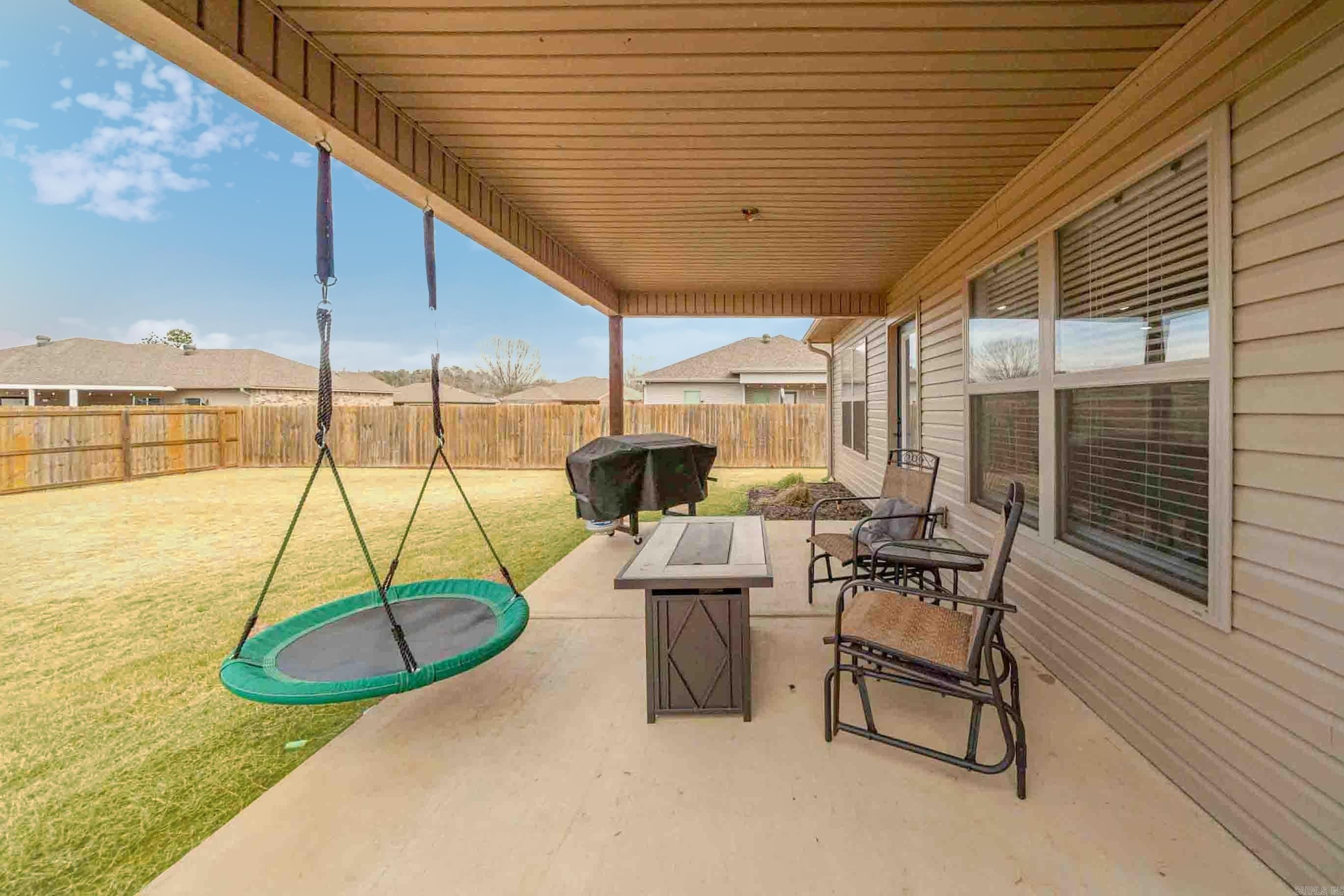 DEERFIELD ESTATES - Residential