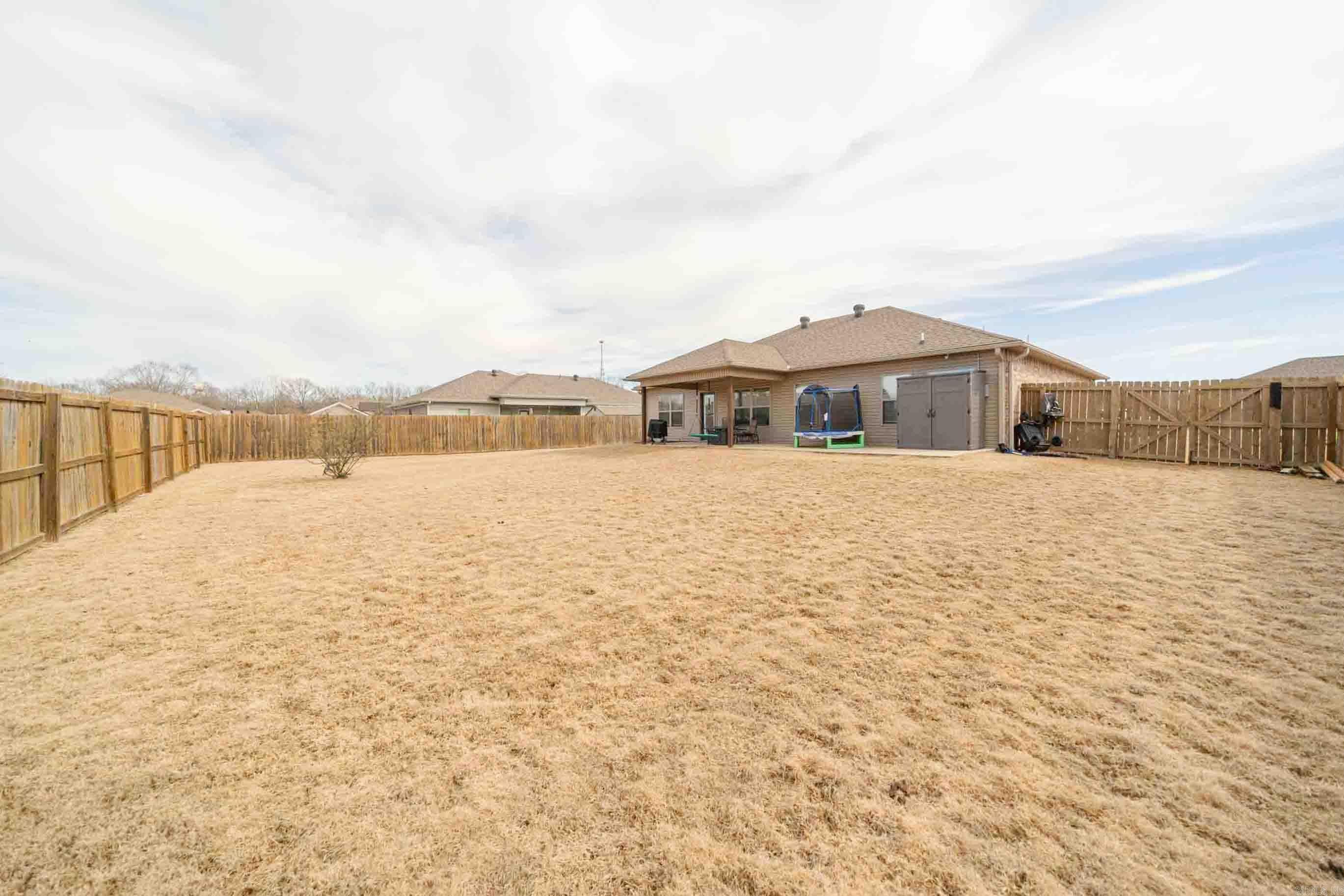 DEERFIELD ESTATES - Residential