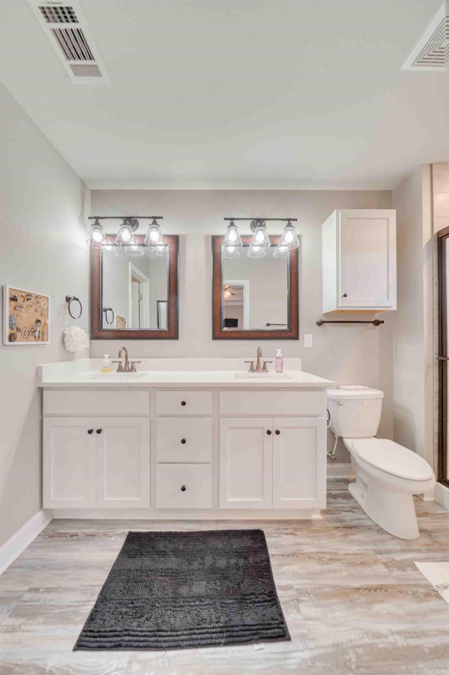 DEERFIELD ESTATES - Residential