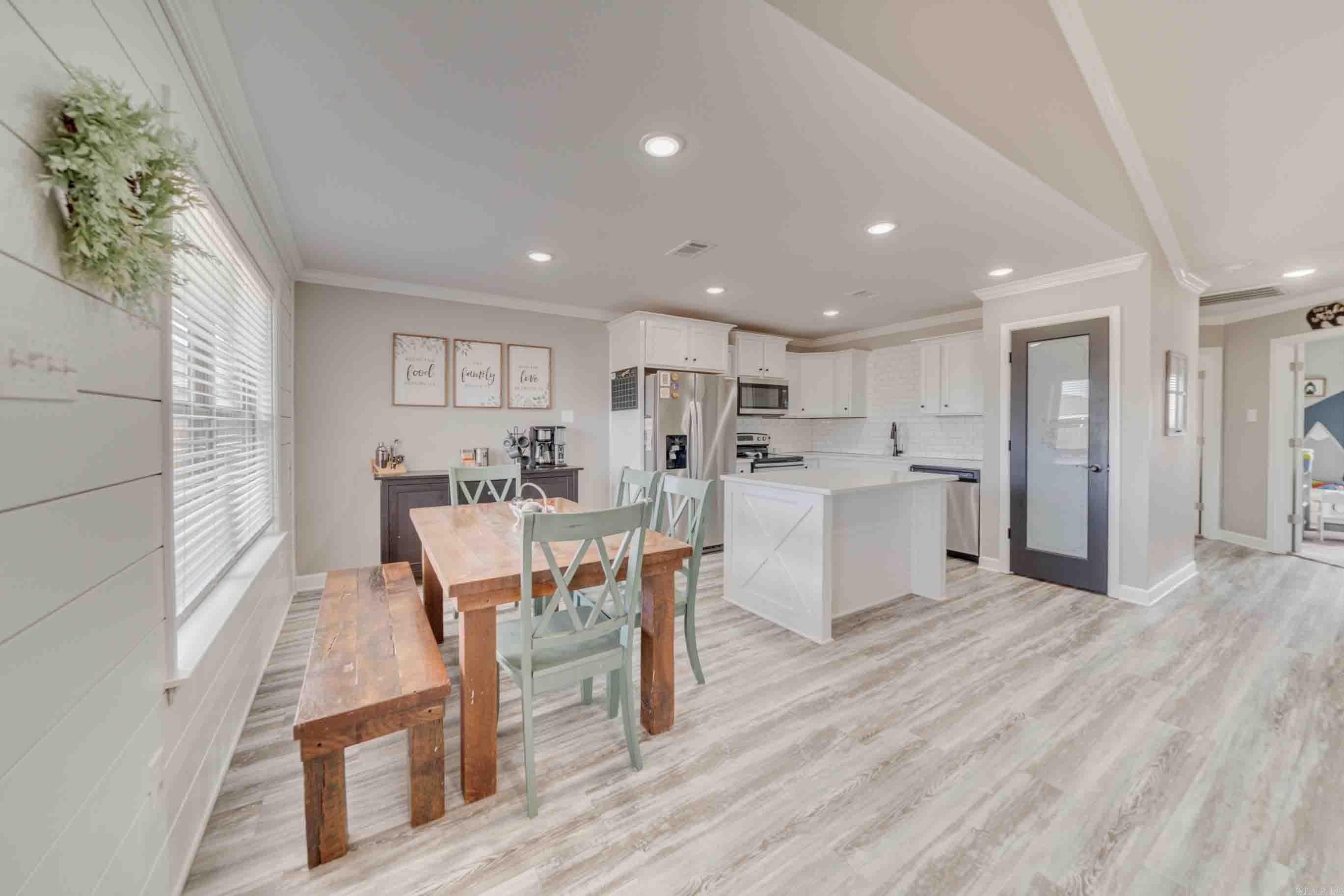 DEERFIELD ESTATES - Residential