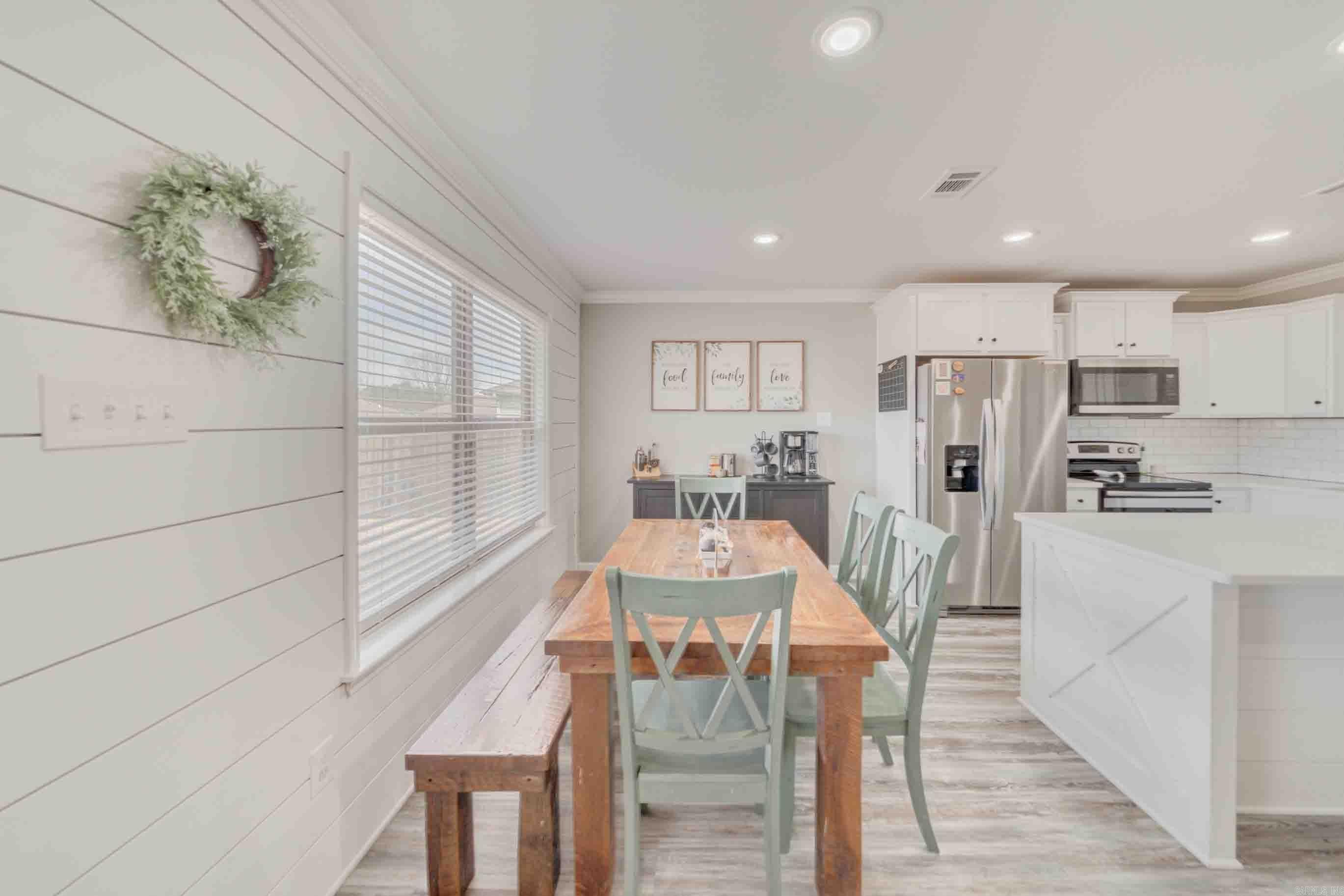 DEERFIELD ESTATES - Residential