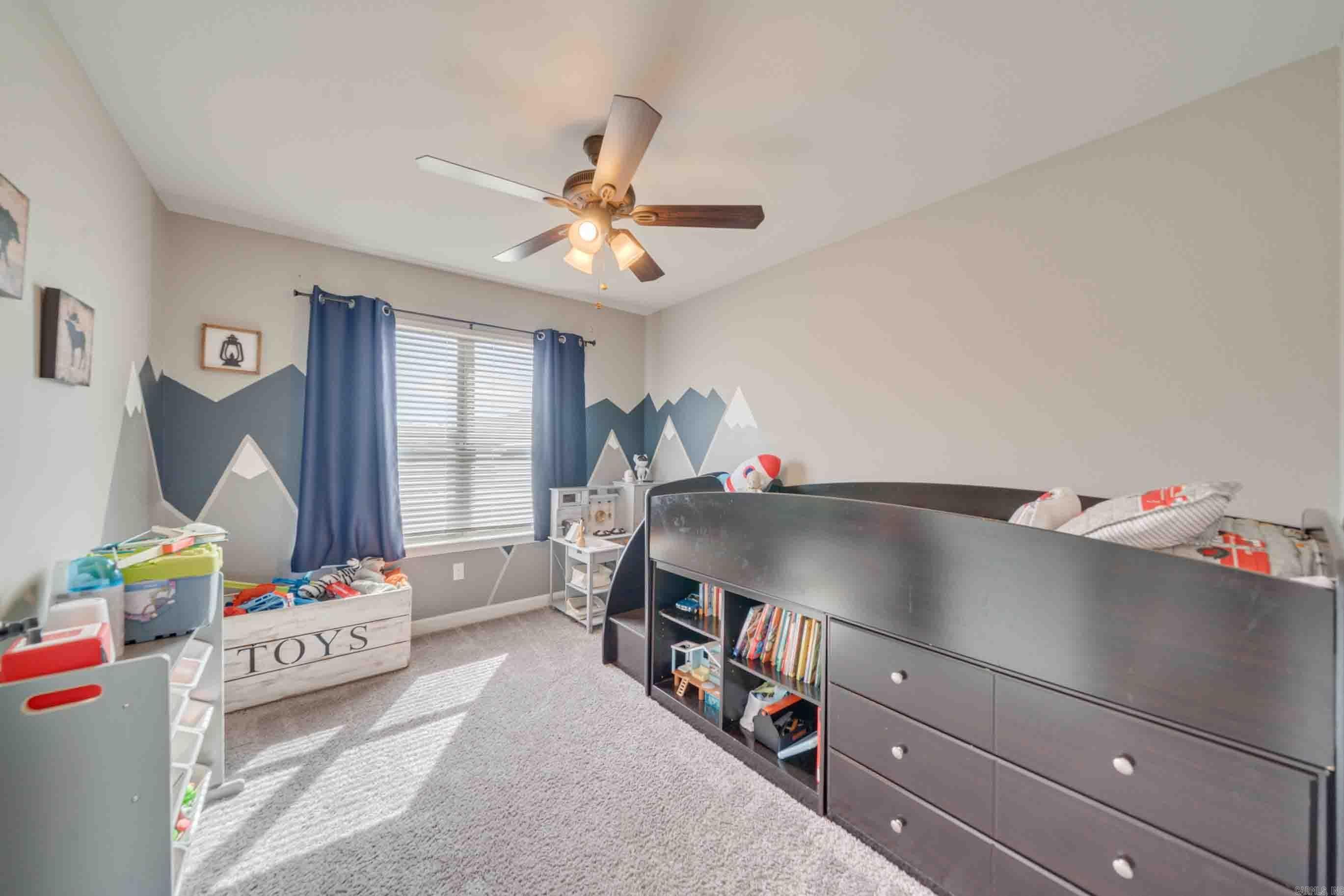 DEERFIELD ESTATES - Residential