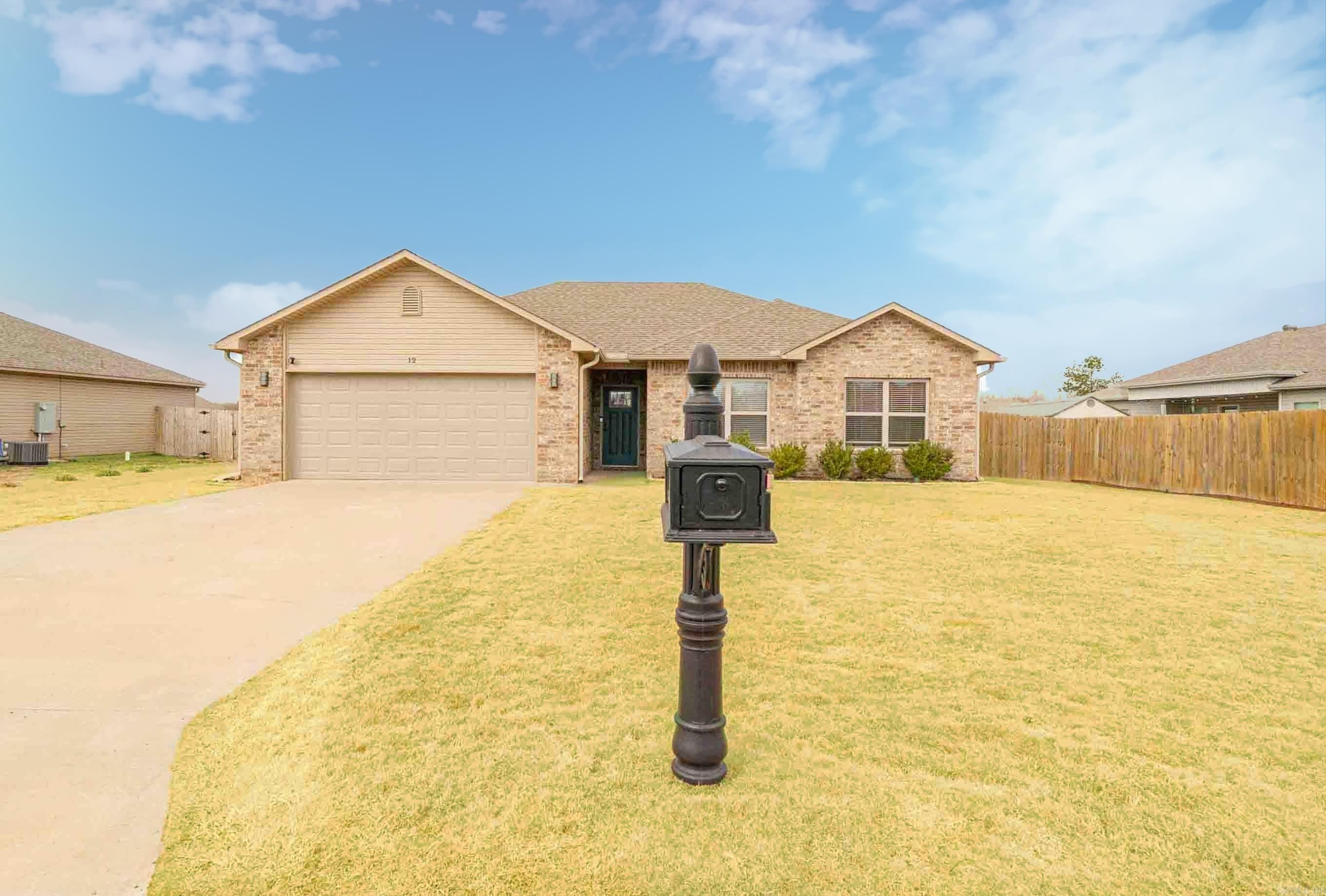 DEERFIELD ESTATES - Residential