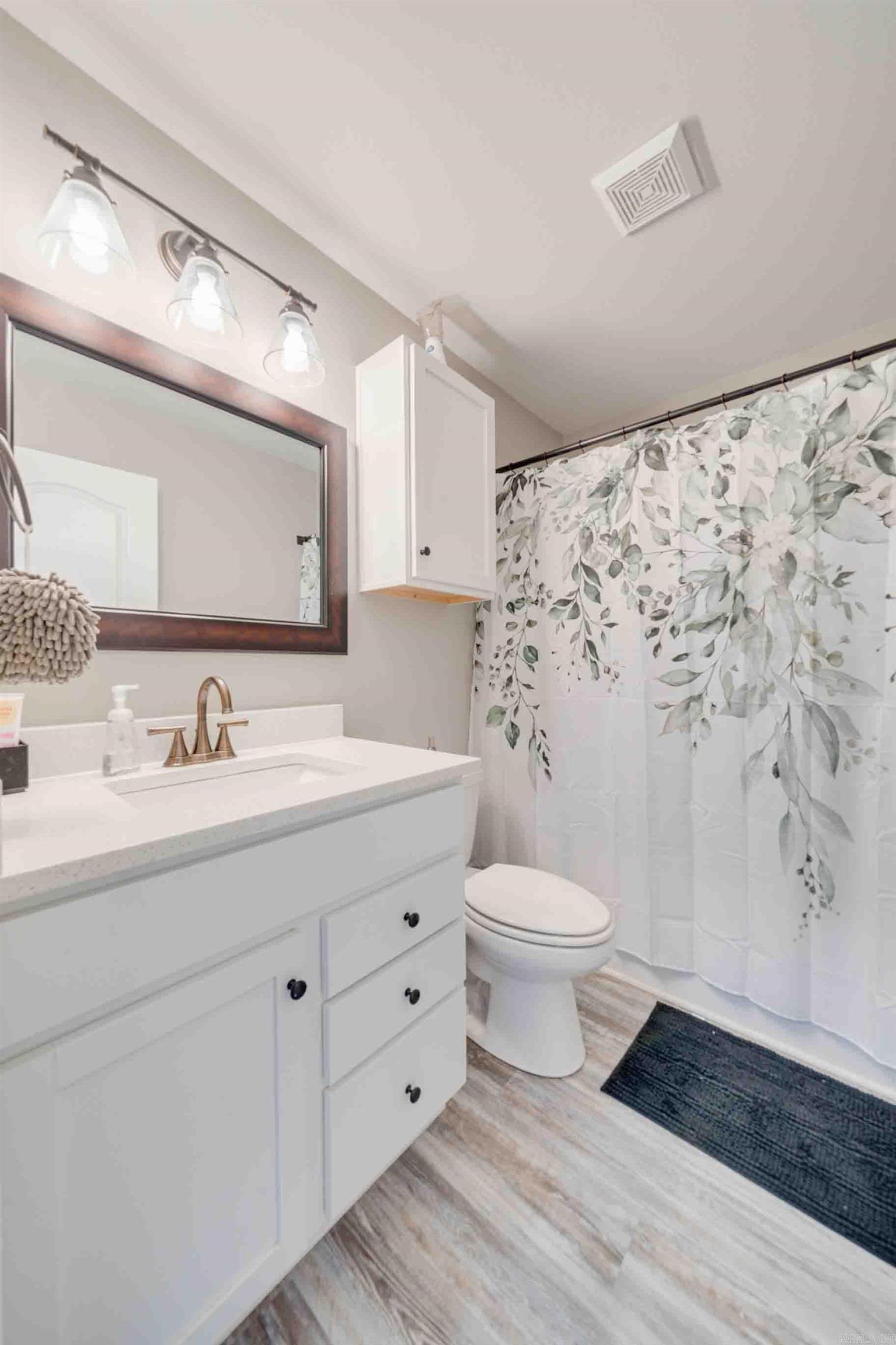 DEERFIELD ESTATES - Residential