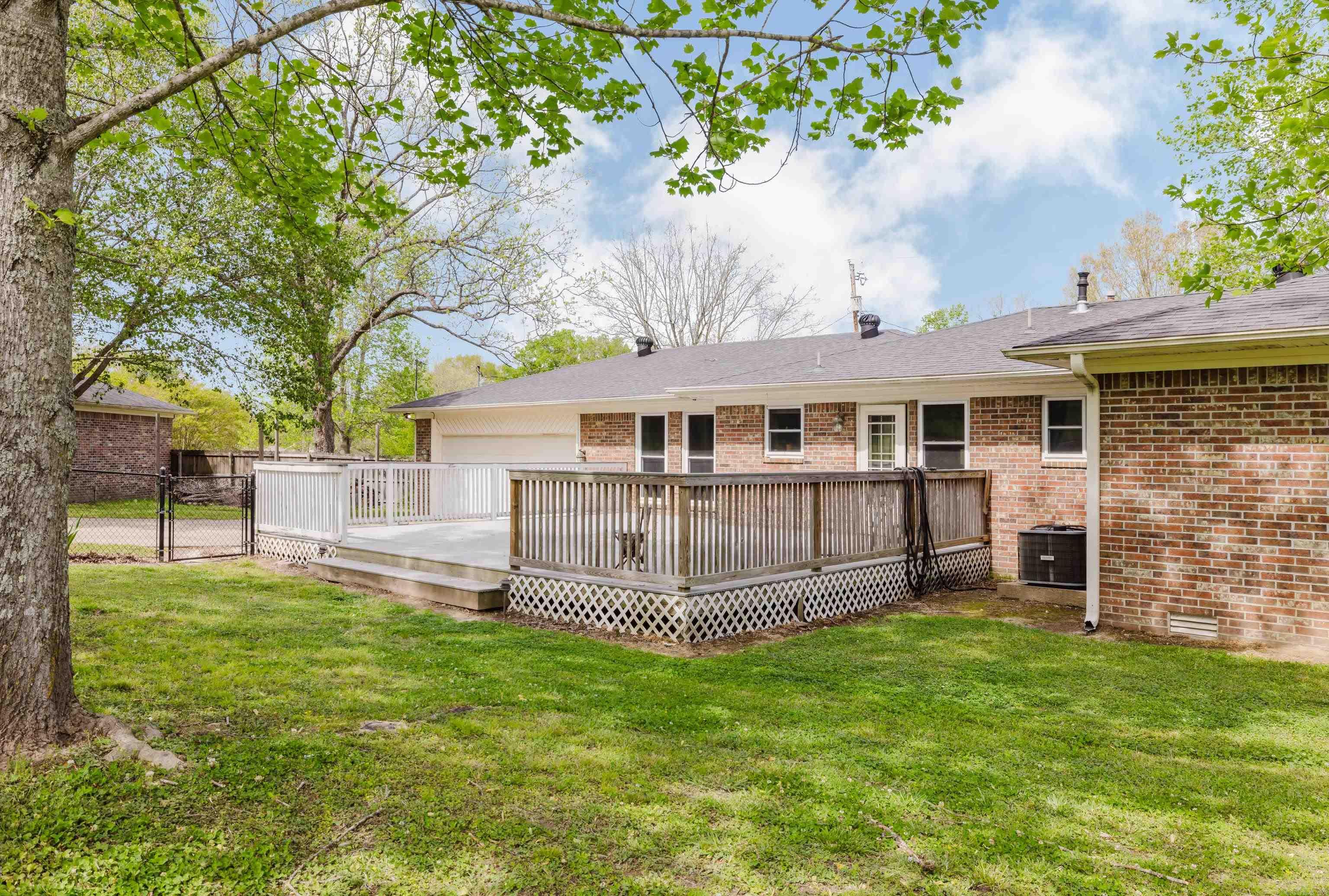 HOLLYWOOD - Residential