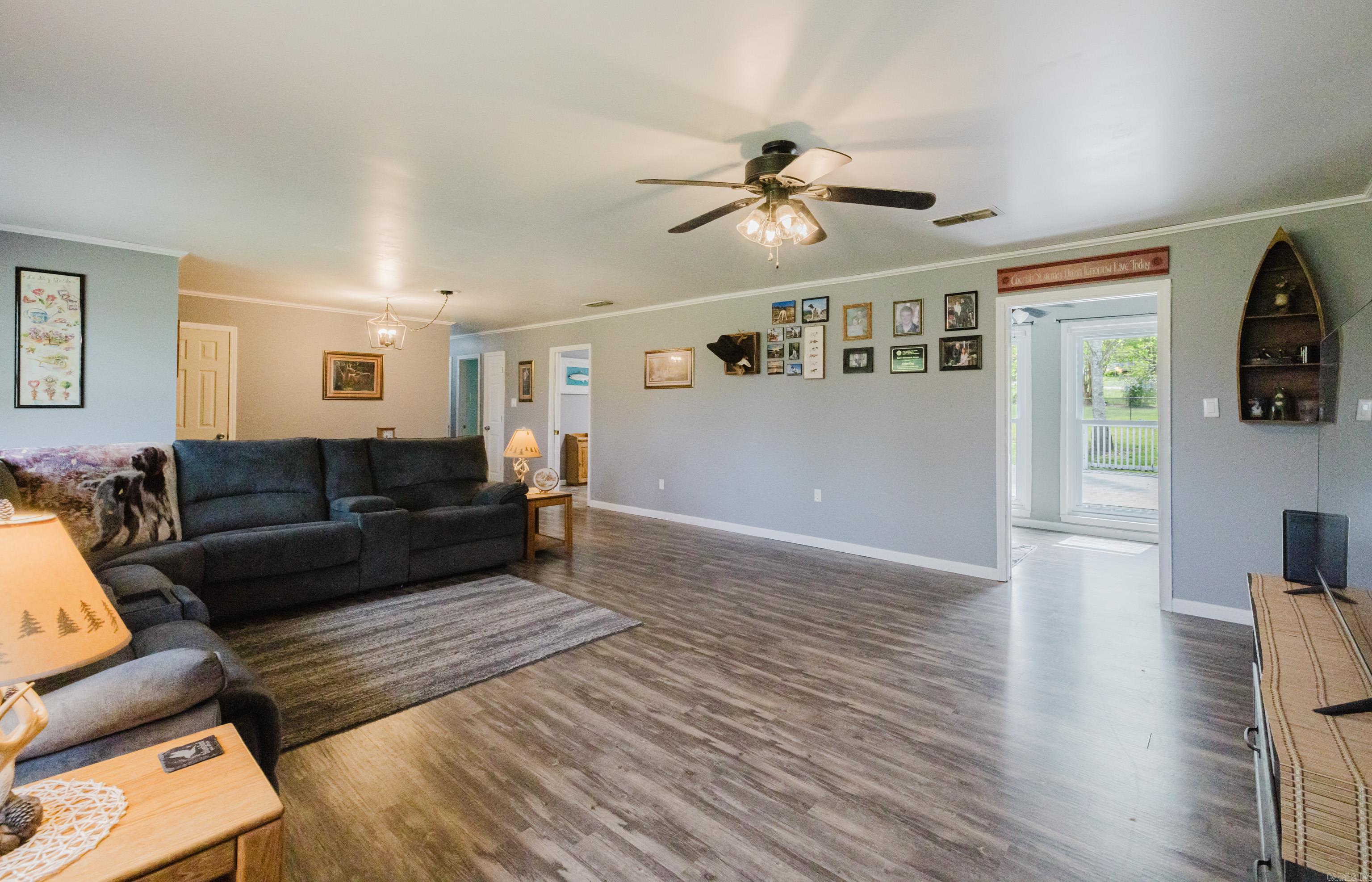 HOLLYWOOD - Residential