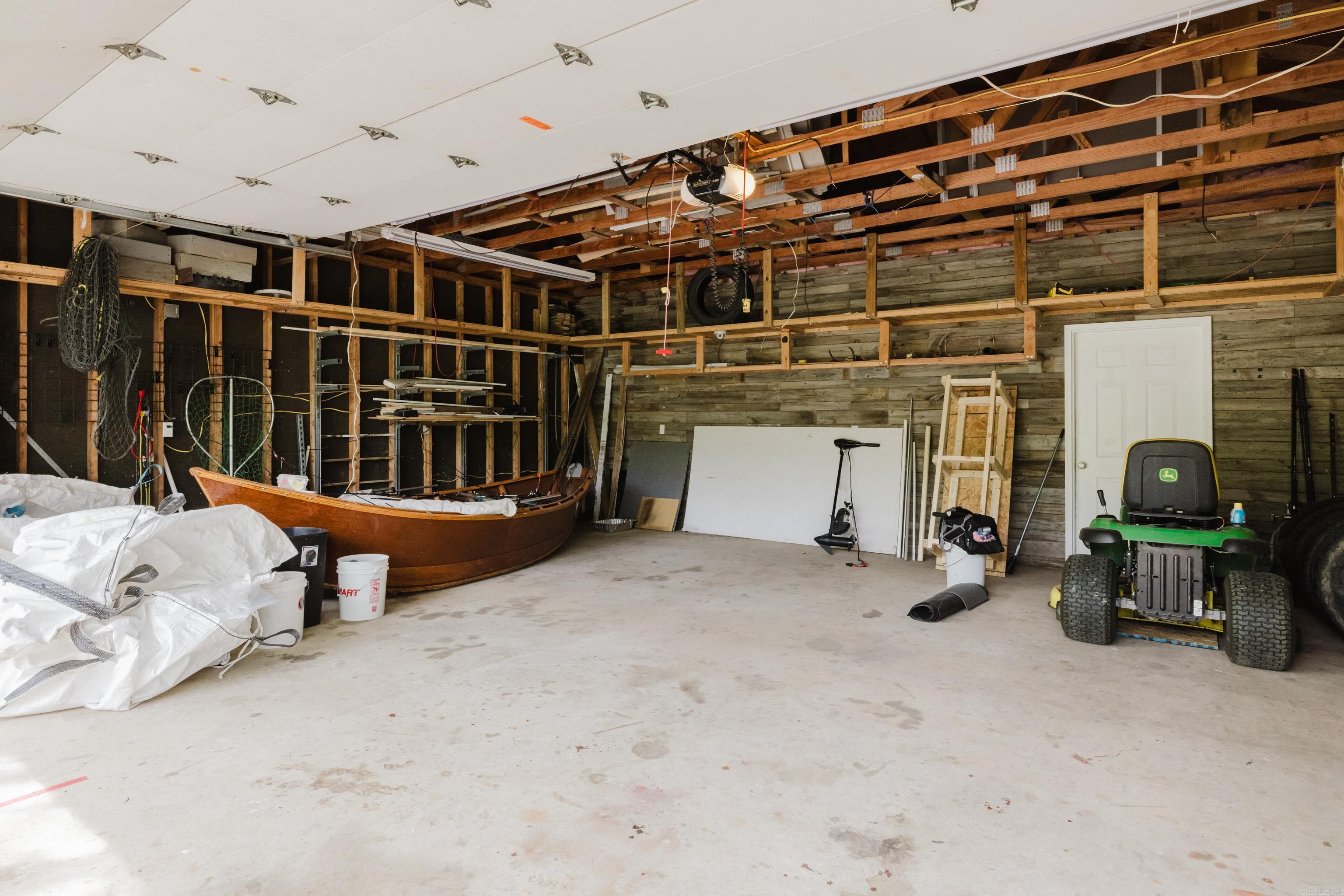 HOLLYWOOD - Residential