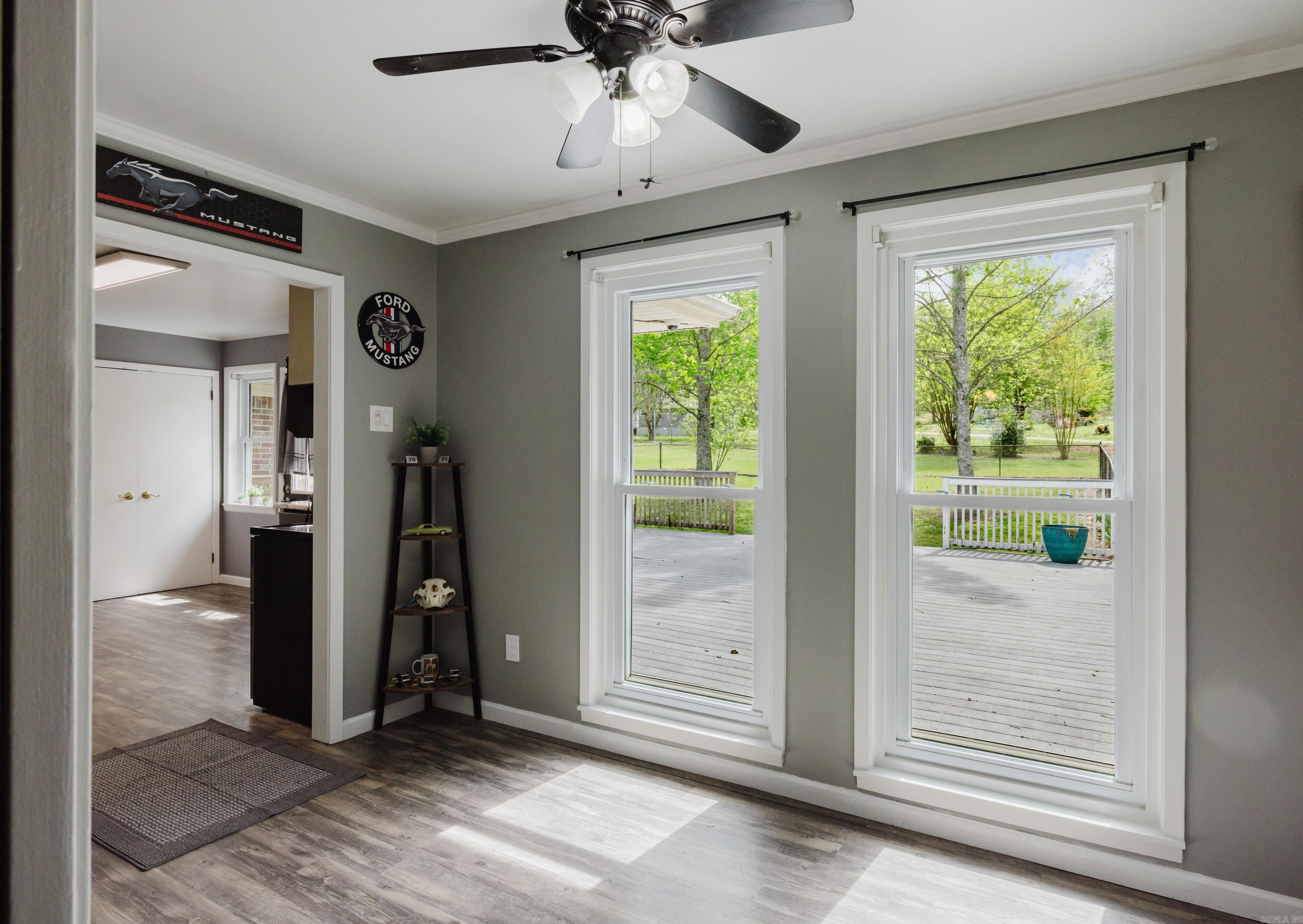 HOLLYWOOD - Residential