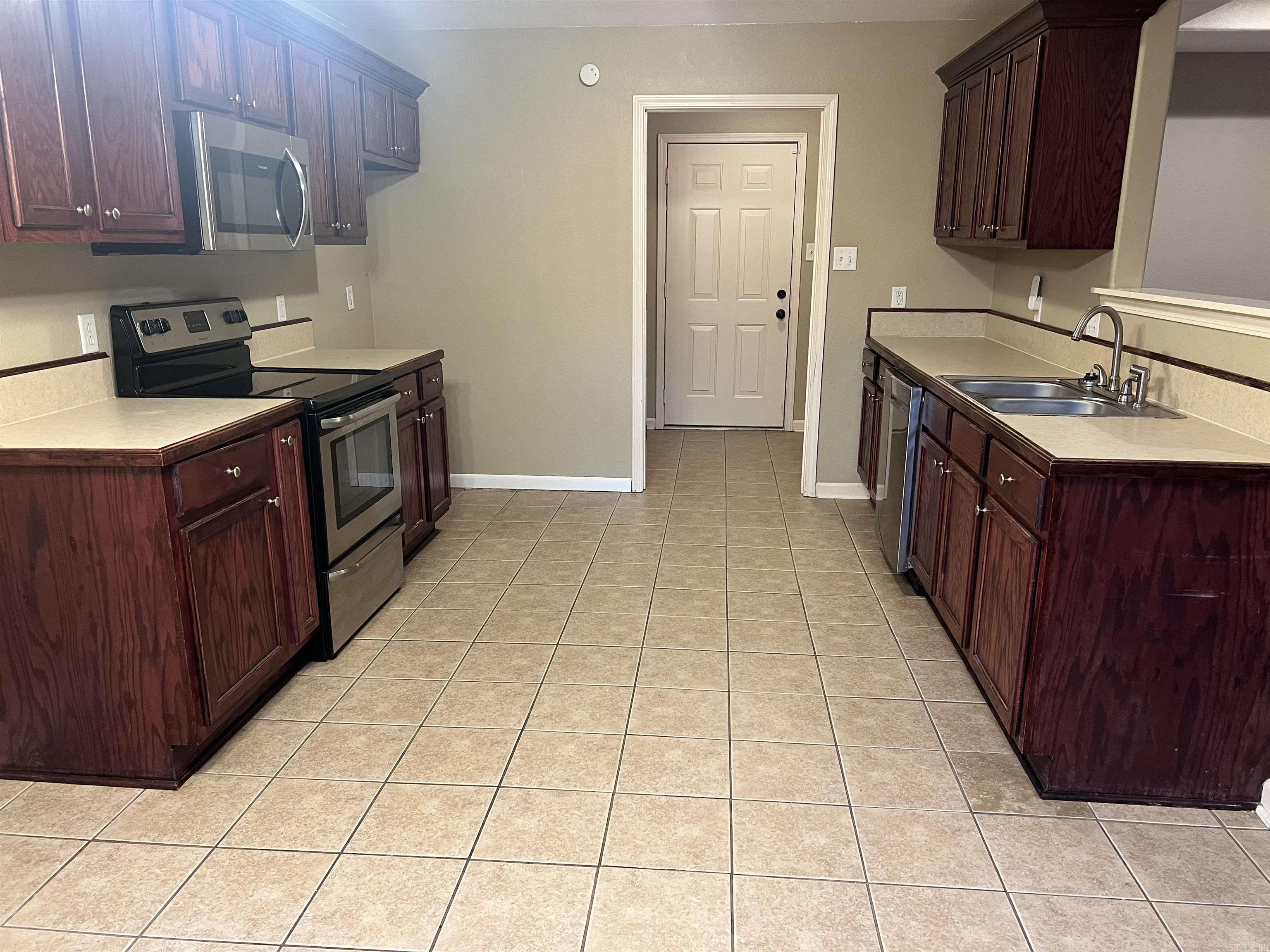 MEADOW CREEK - Residential