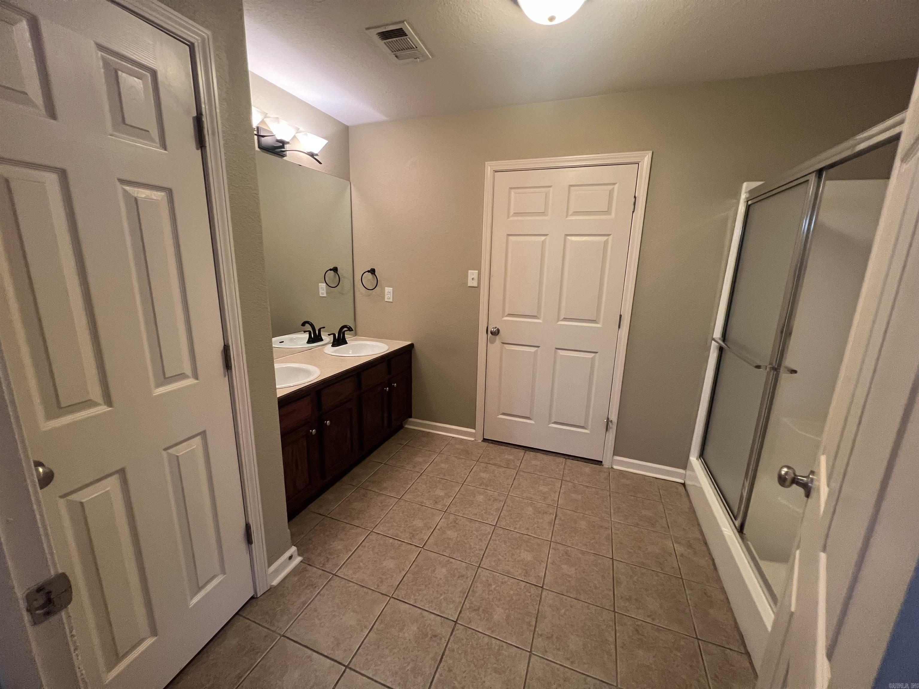 MEADOW CREEK - Residential