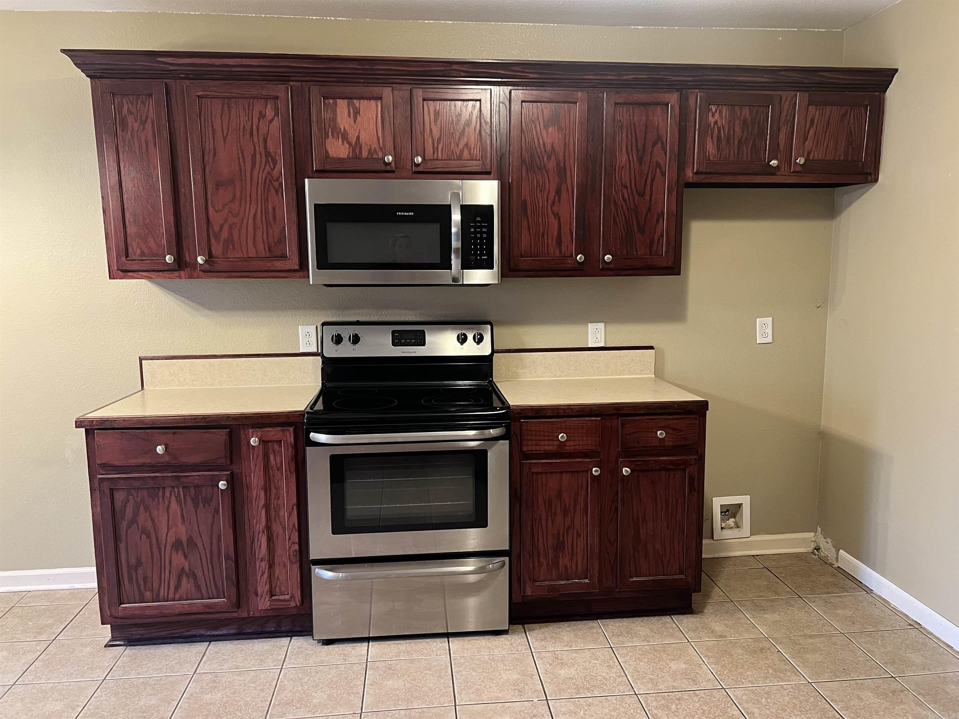 MEADOW CREEK - Residential