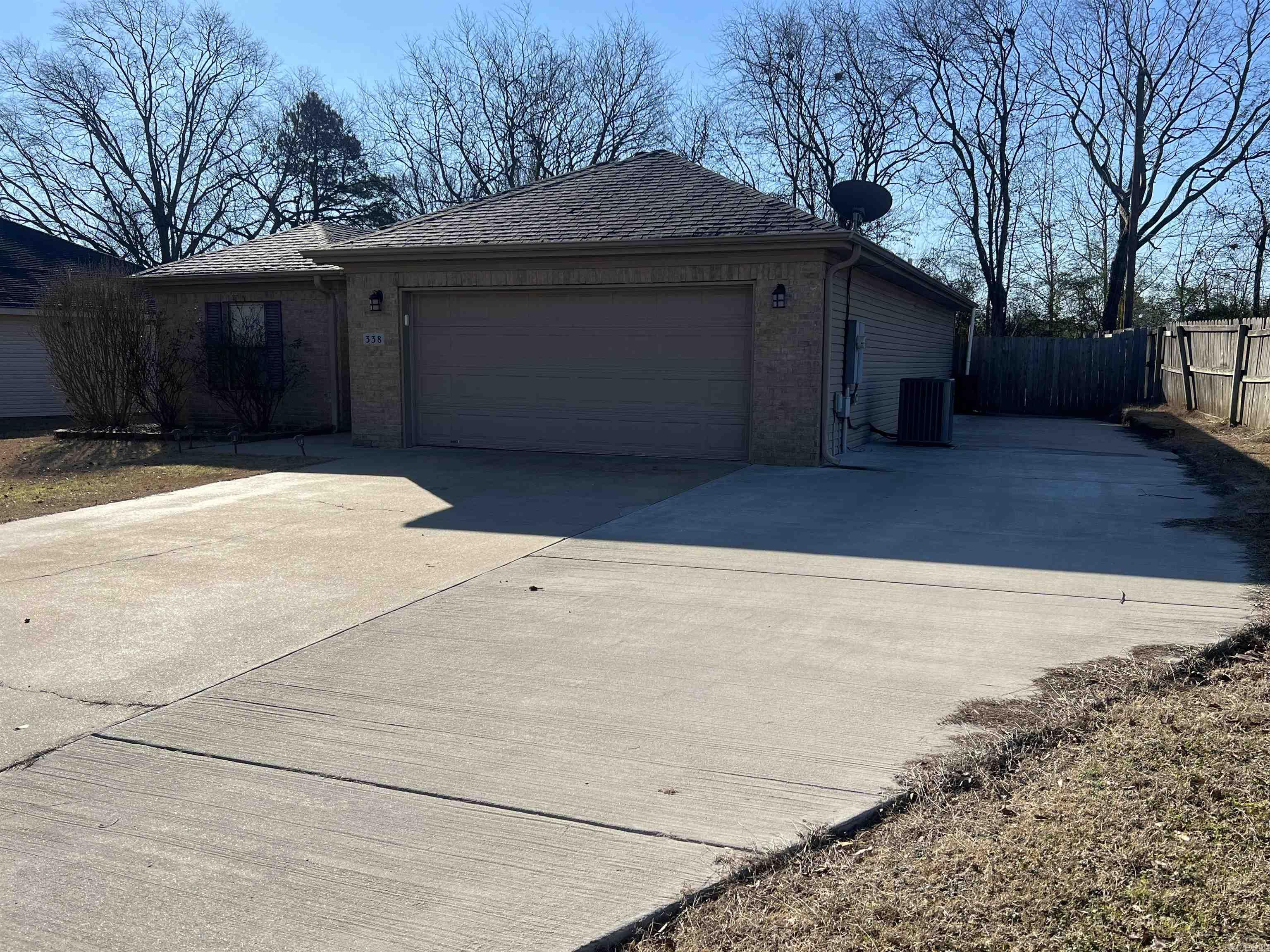 MEADOW CREEK - Residential