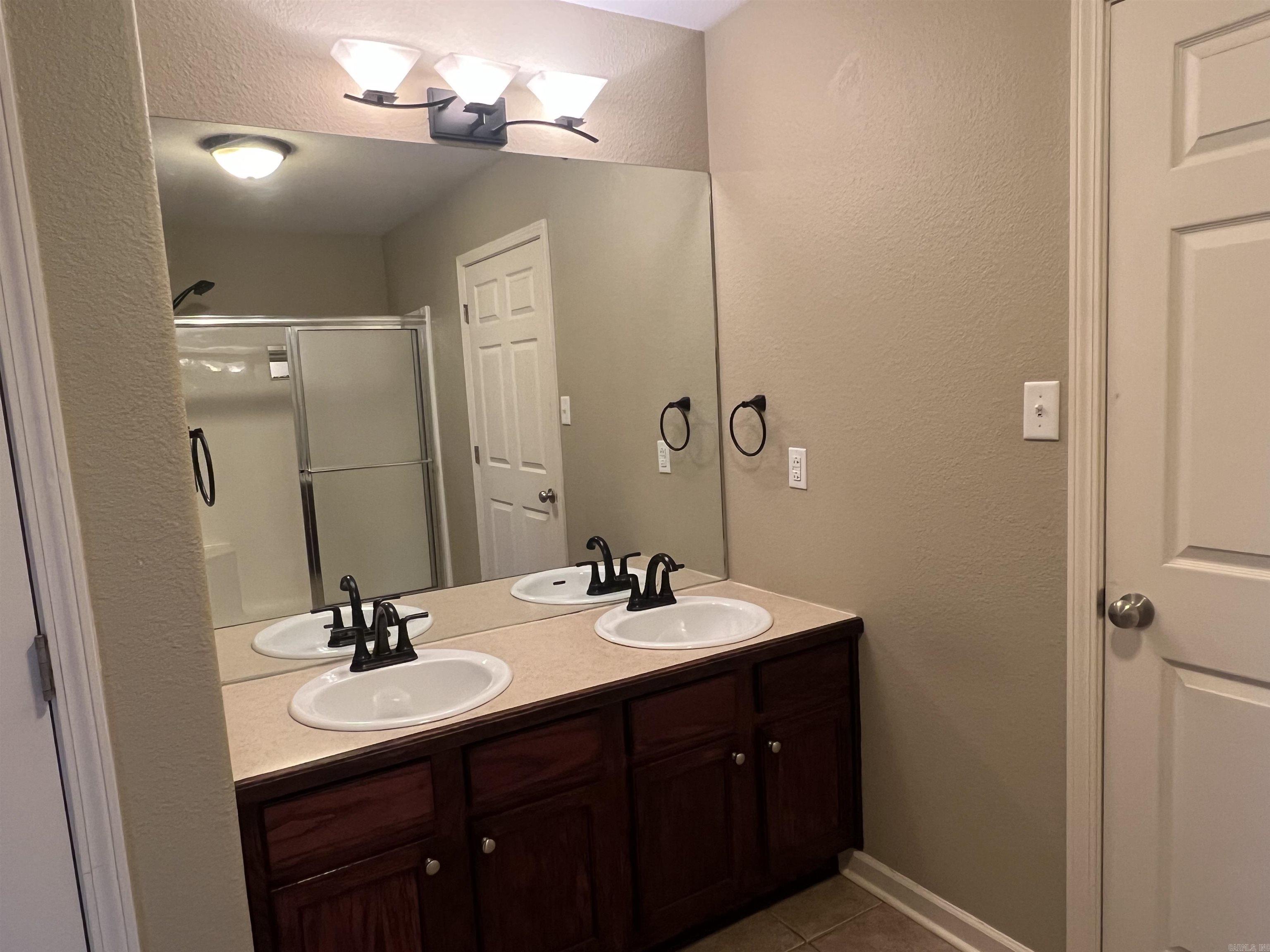 MEADOW CREEK - Residential