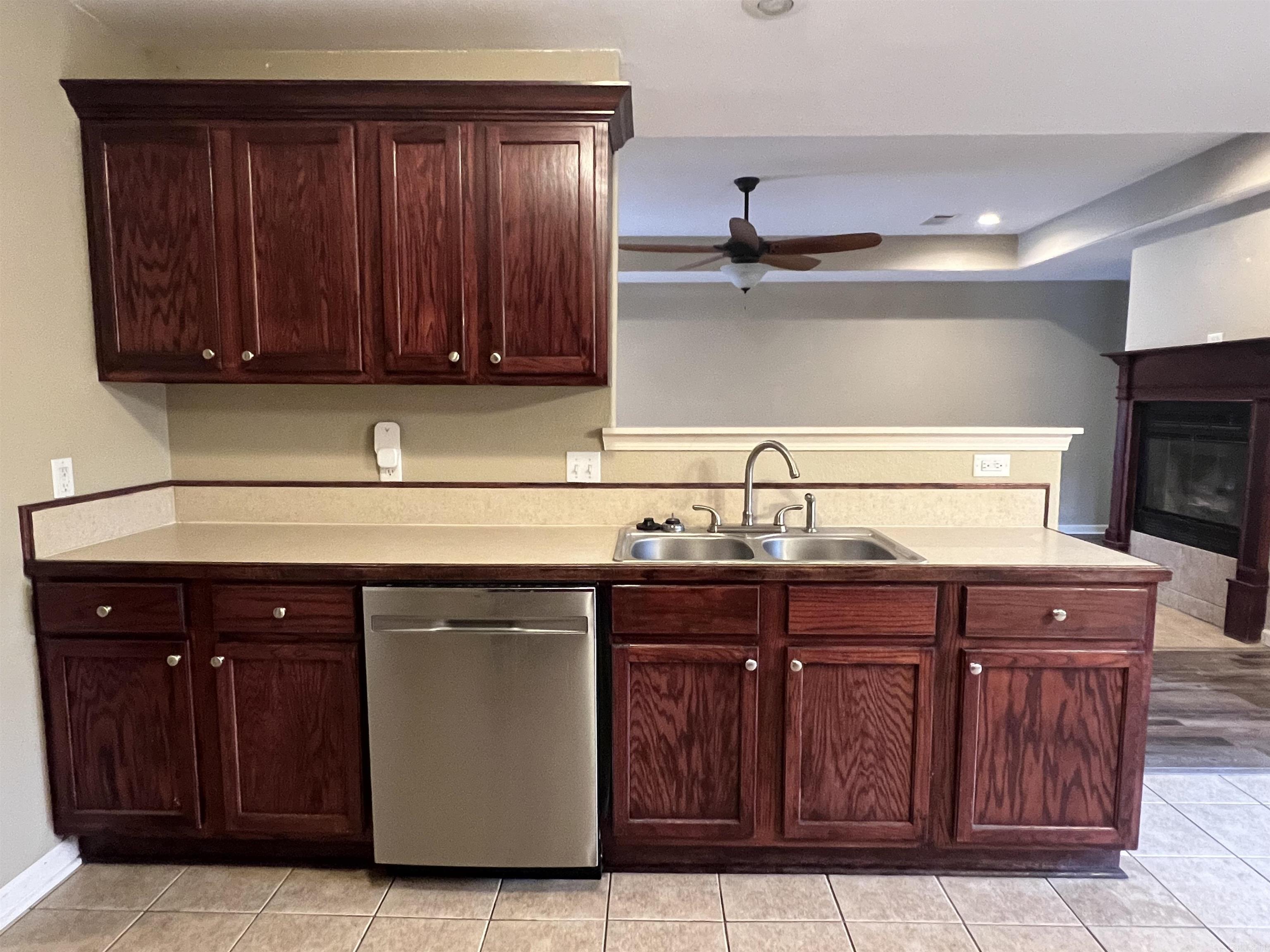 MEADOW CREEK - Residential