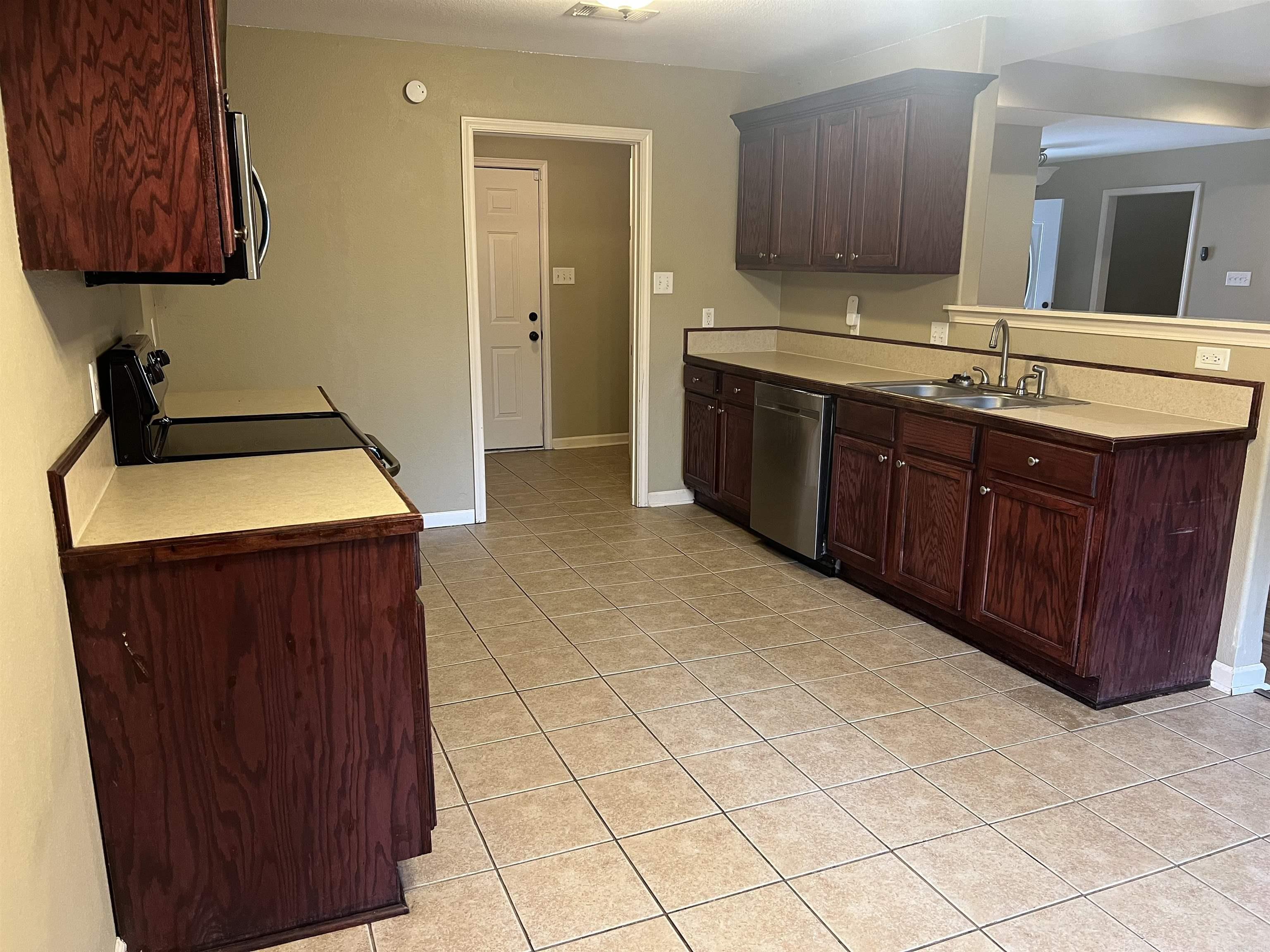 MEADOW CREEK - Residential