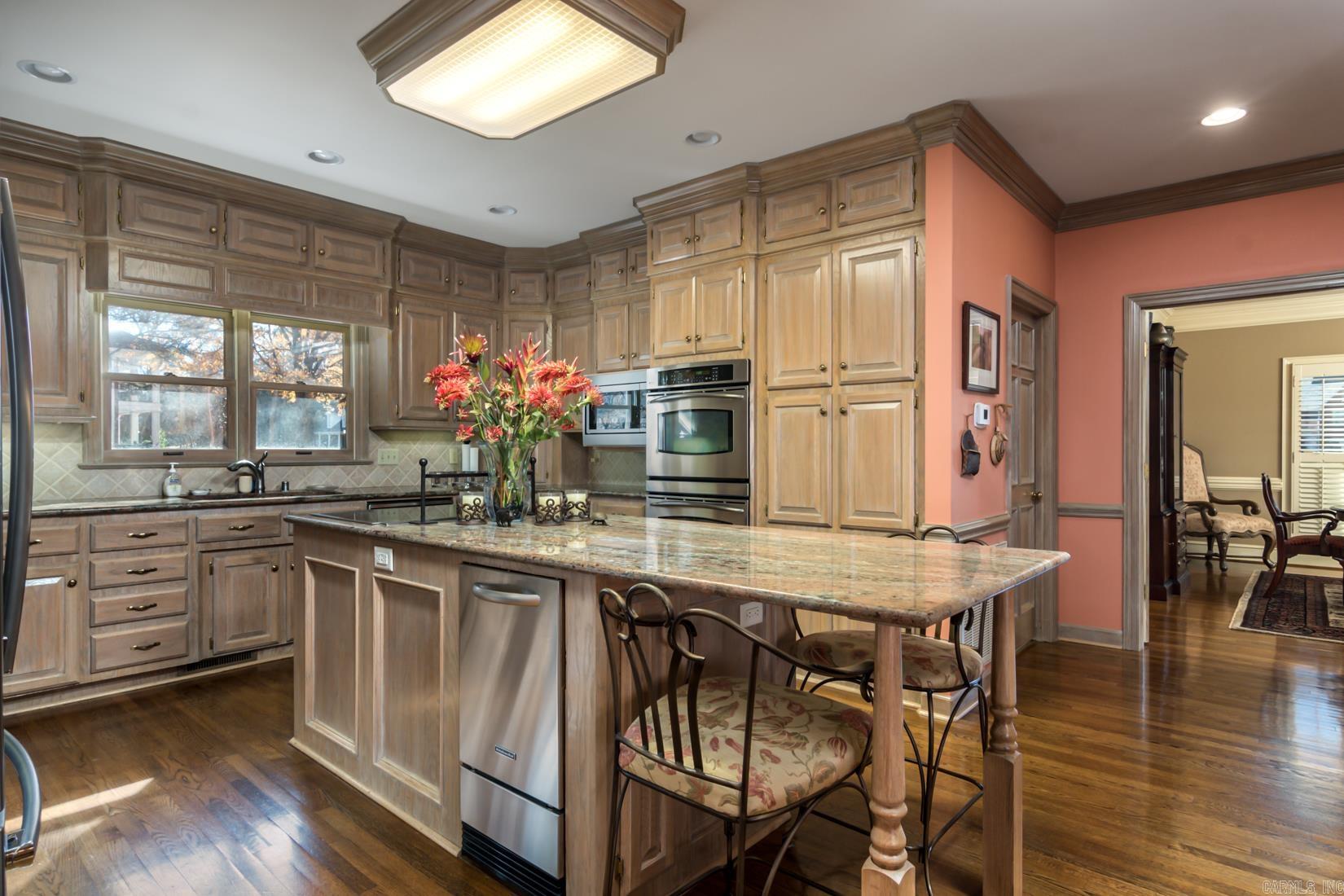 HICKORY CREEK - Residential