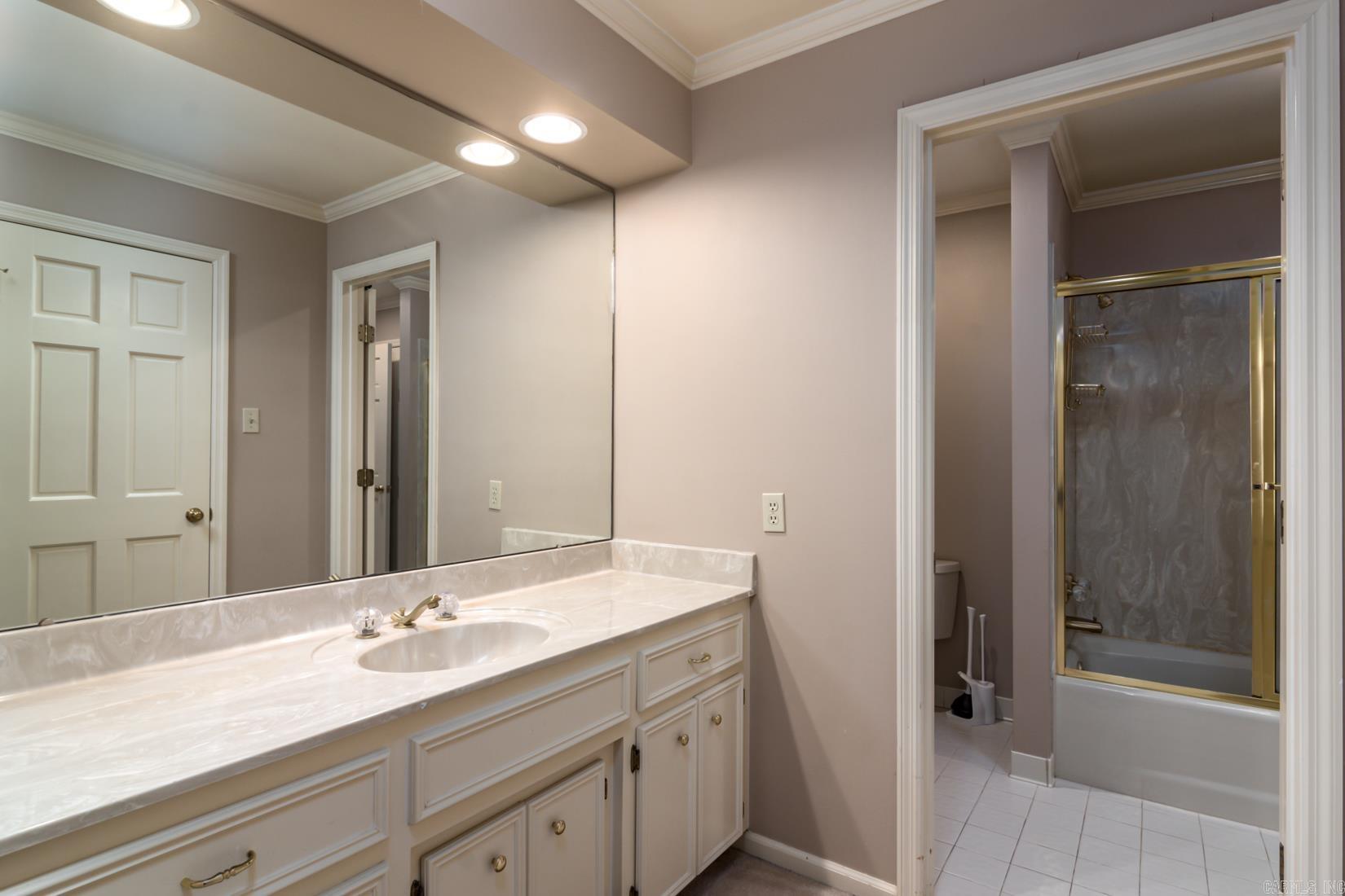 HICKORY CREEK - Residential