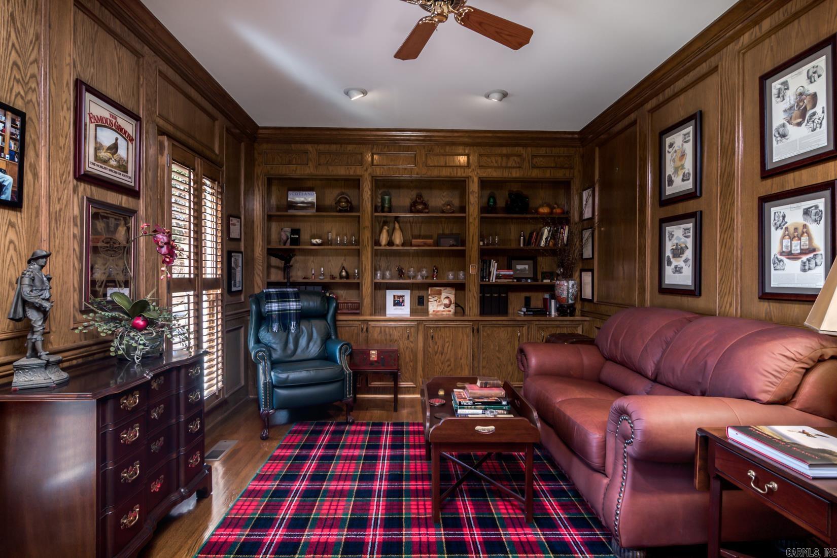 HICKORY CREEK - Residential