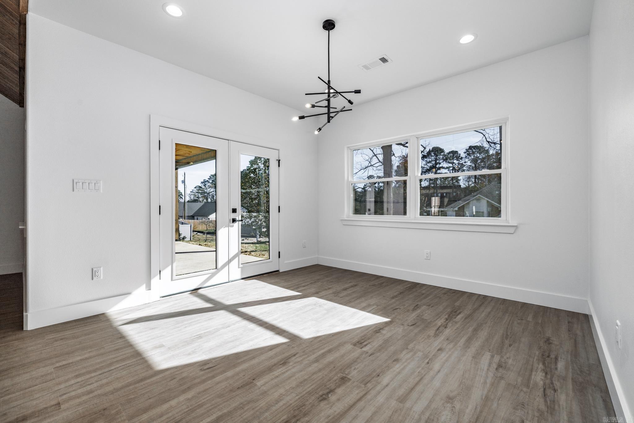 TANGLEWOOD ESTATES - Residential