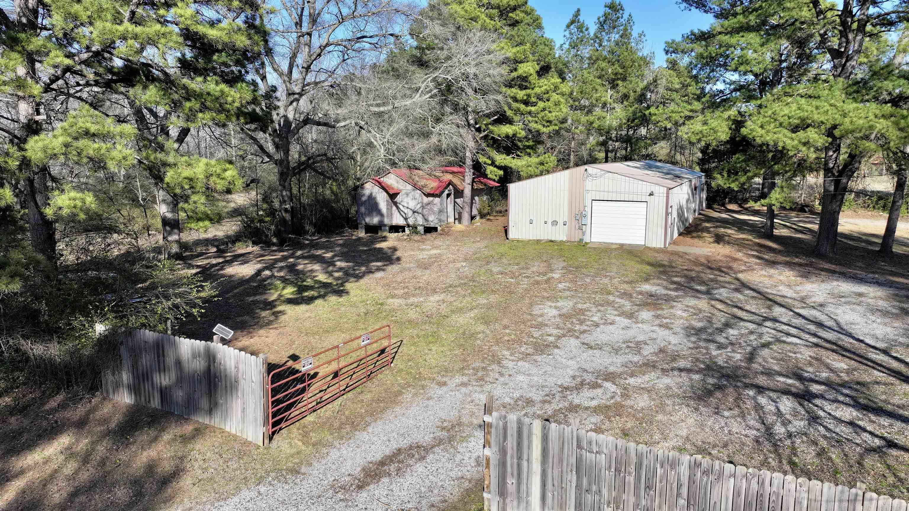 Metes & Bounds - Land