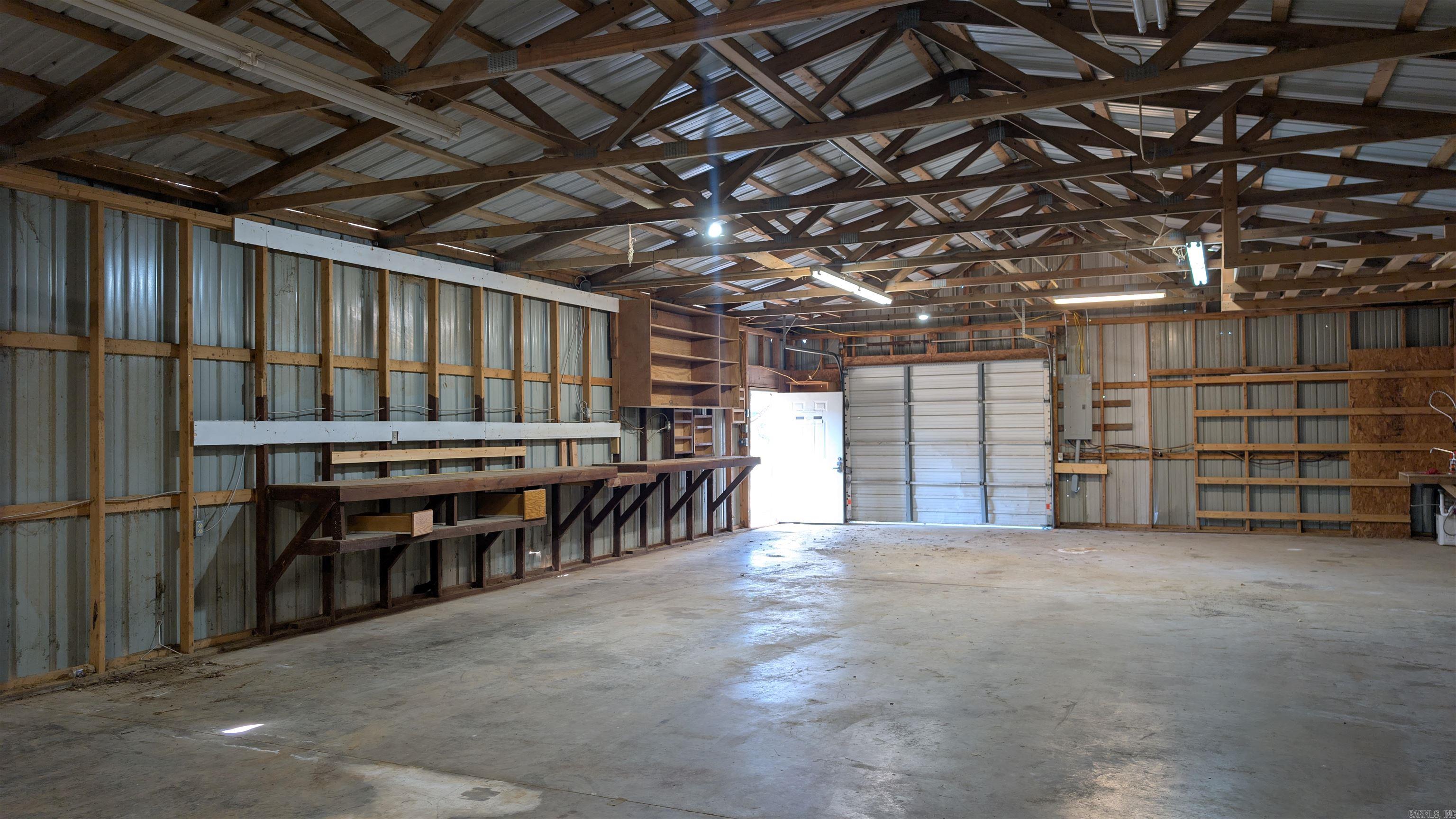 Metes & Bounds - Land