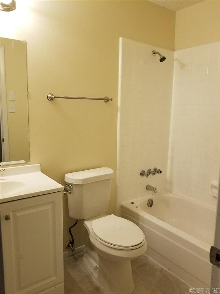 American Manor - Residential Lease