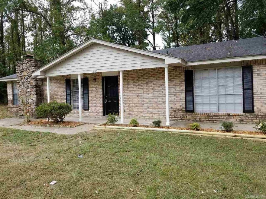 Recently Renovated ranch style 3bd/2ba  home for rent in Southwest Little Rock. Give us a call 501-232-8964
