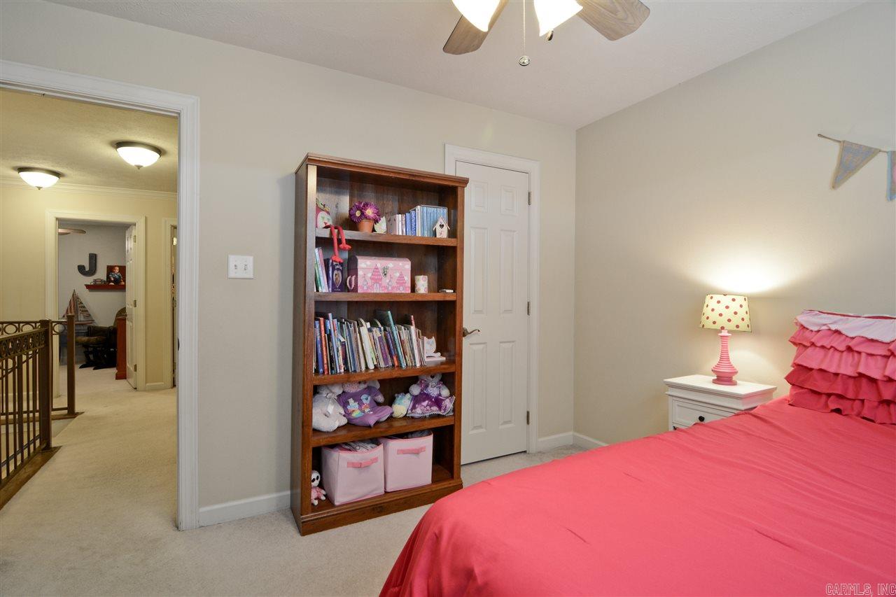 COUNTRY CLUB OF ARK THE - Residential