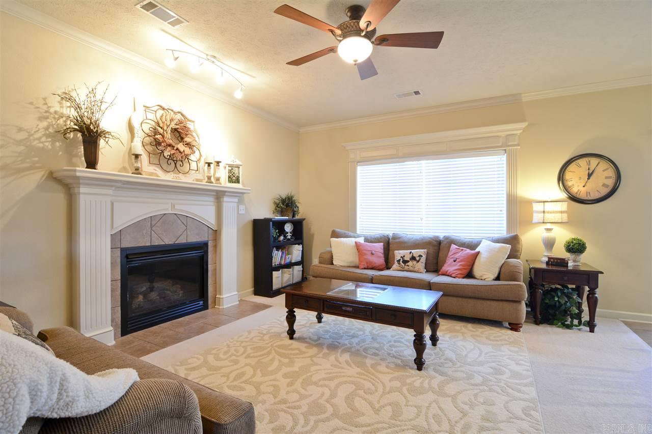 COUNTRY CLUB OF ARK THE - Residential