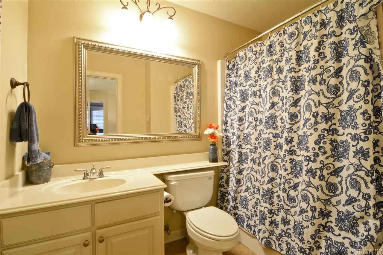 COUNTRY CLUB OF ARK THE - Residential