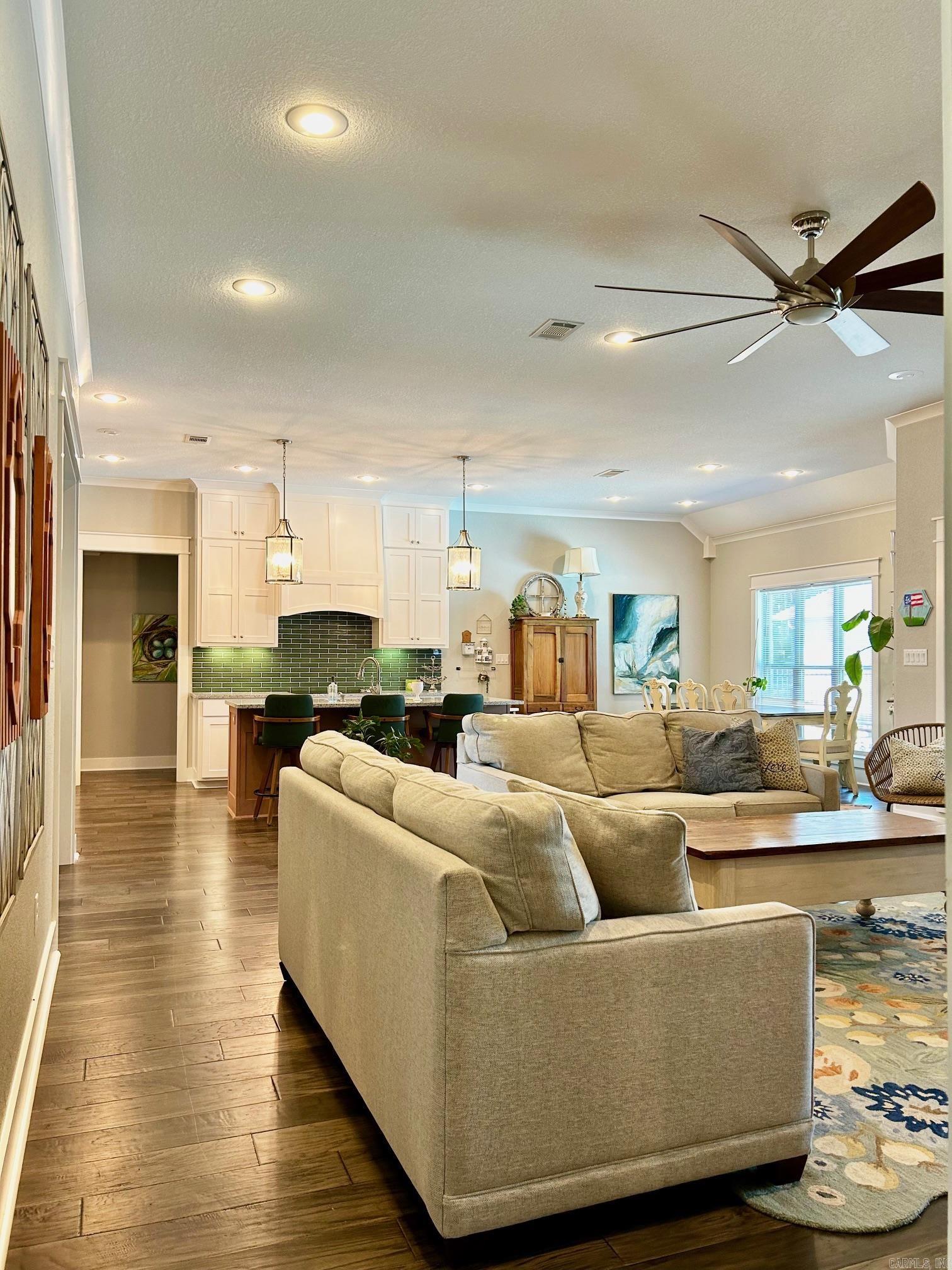 Oak View - Residential