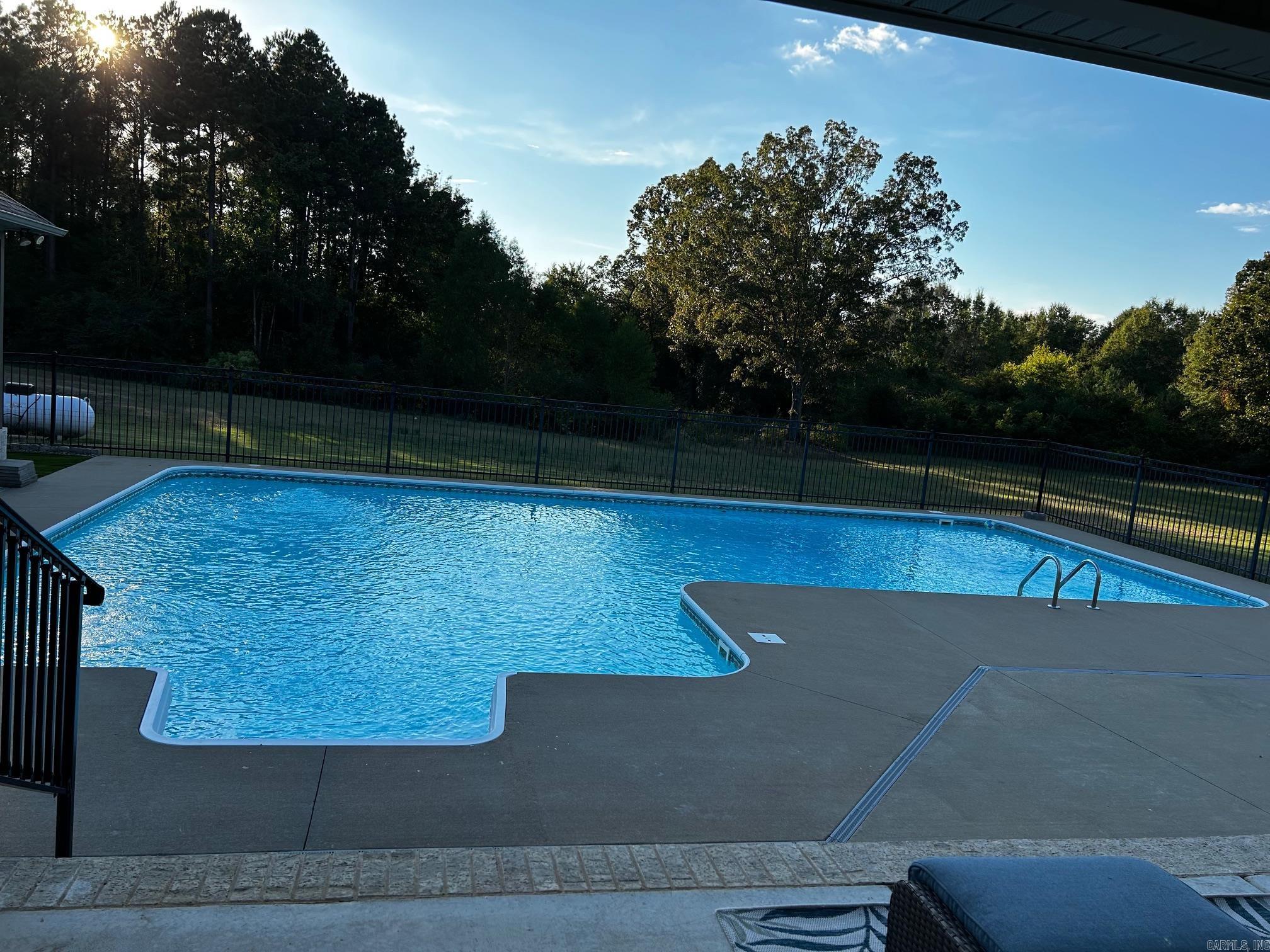 Oak View - Residential