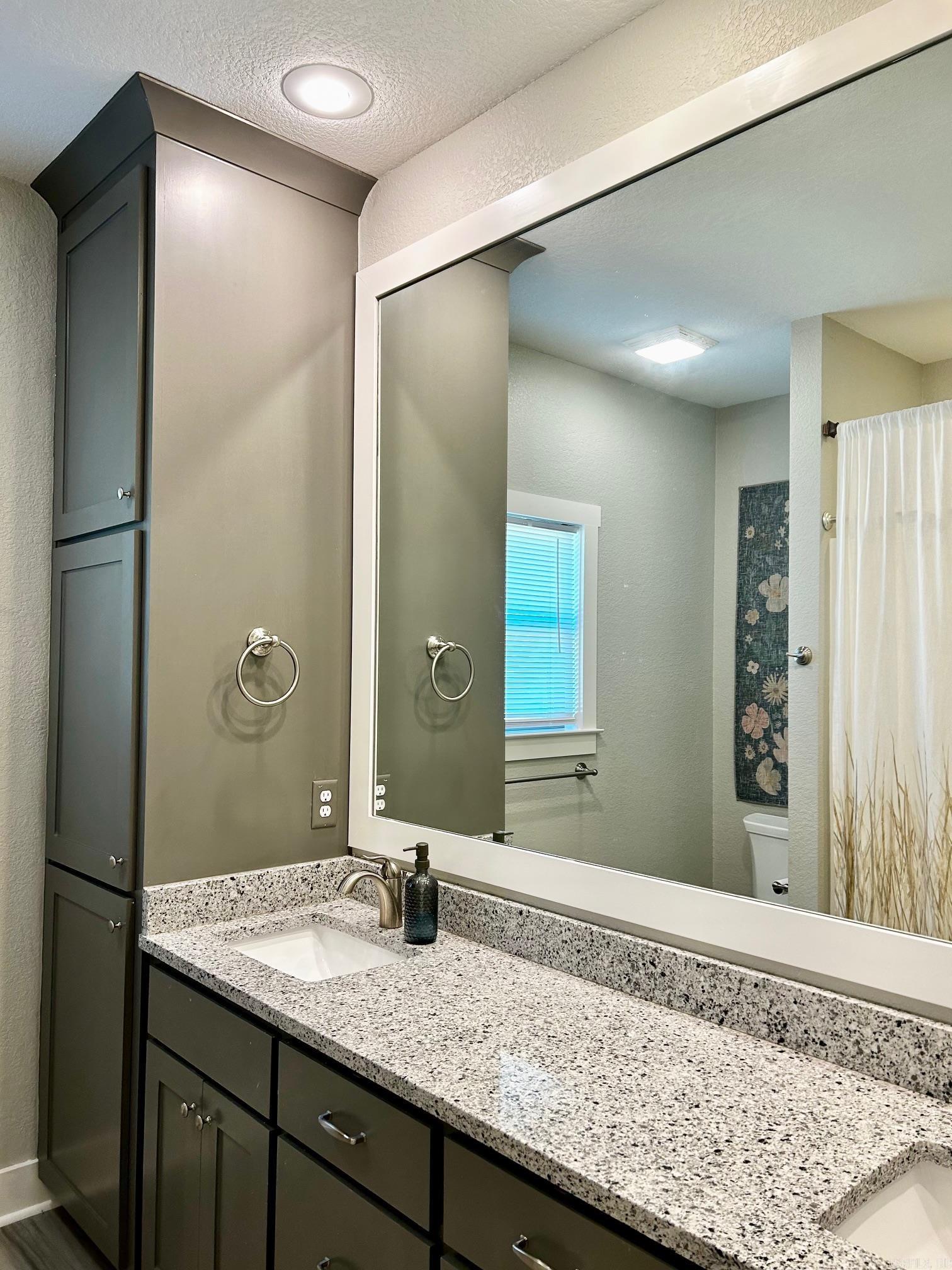 Oak View - Residential