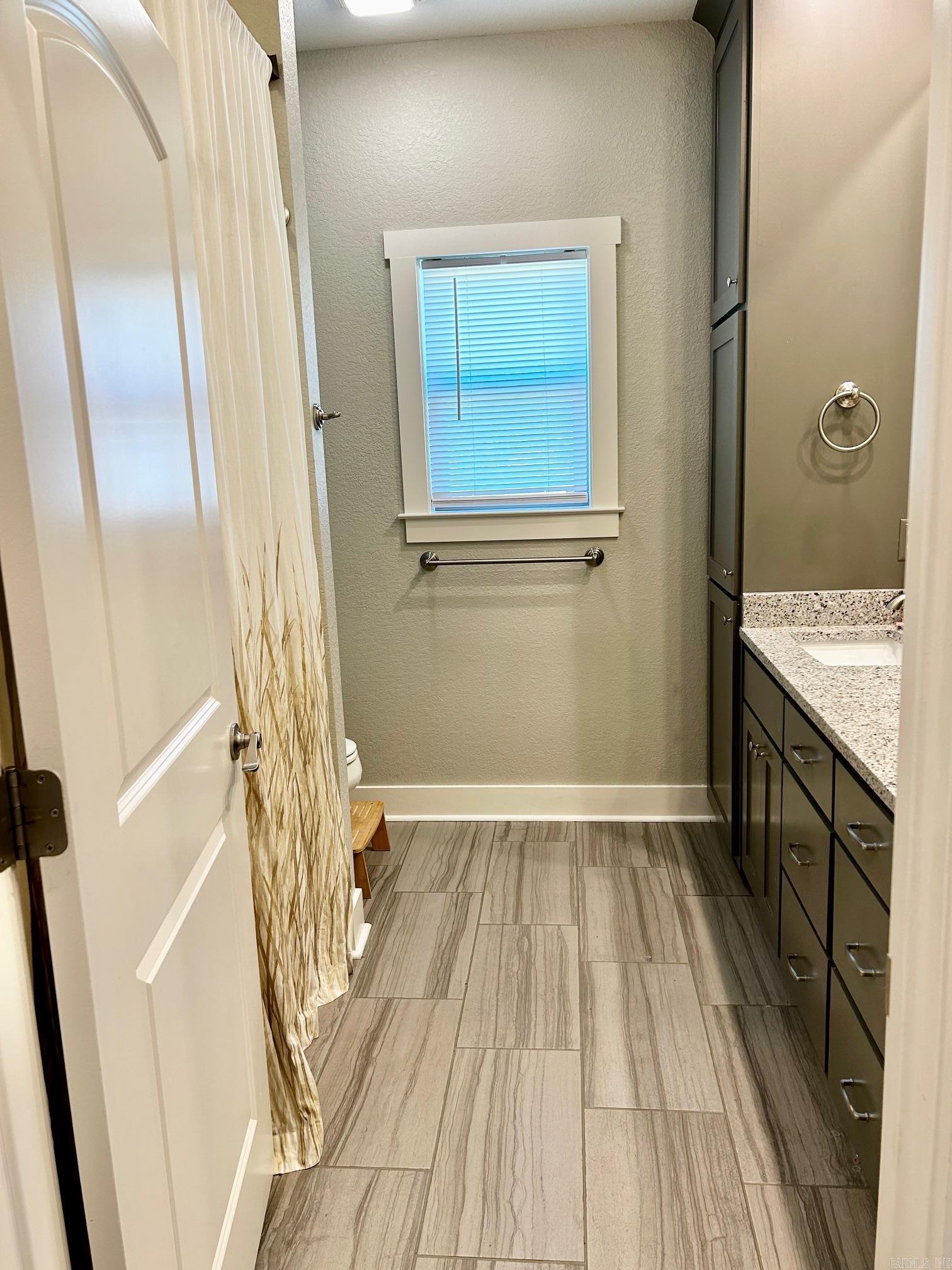 Oak View - Residential