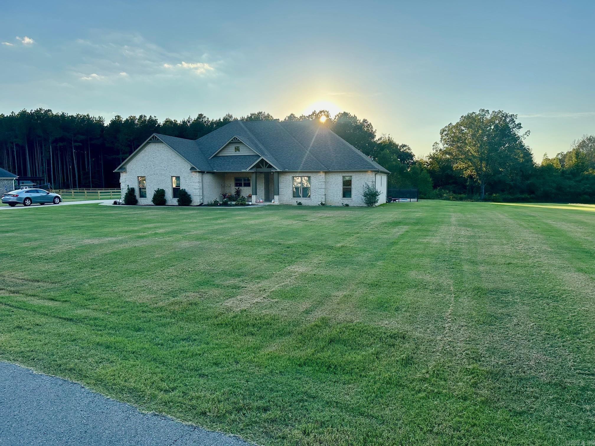 Oak View - Residential