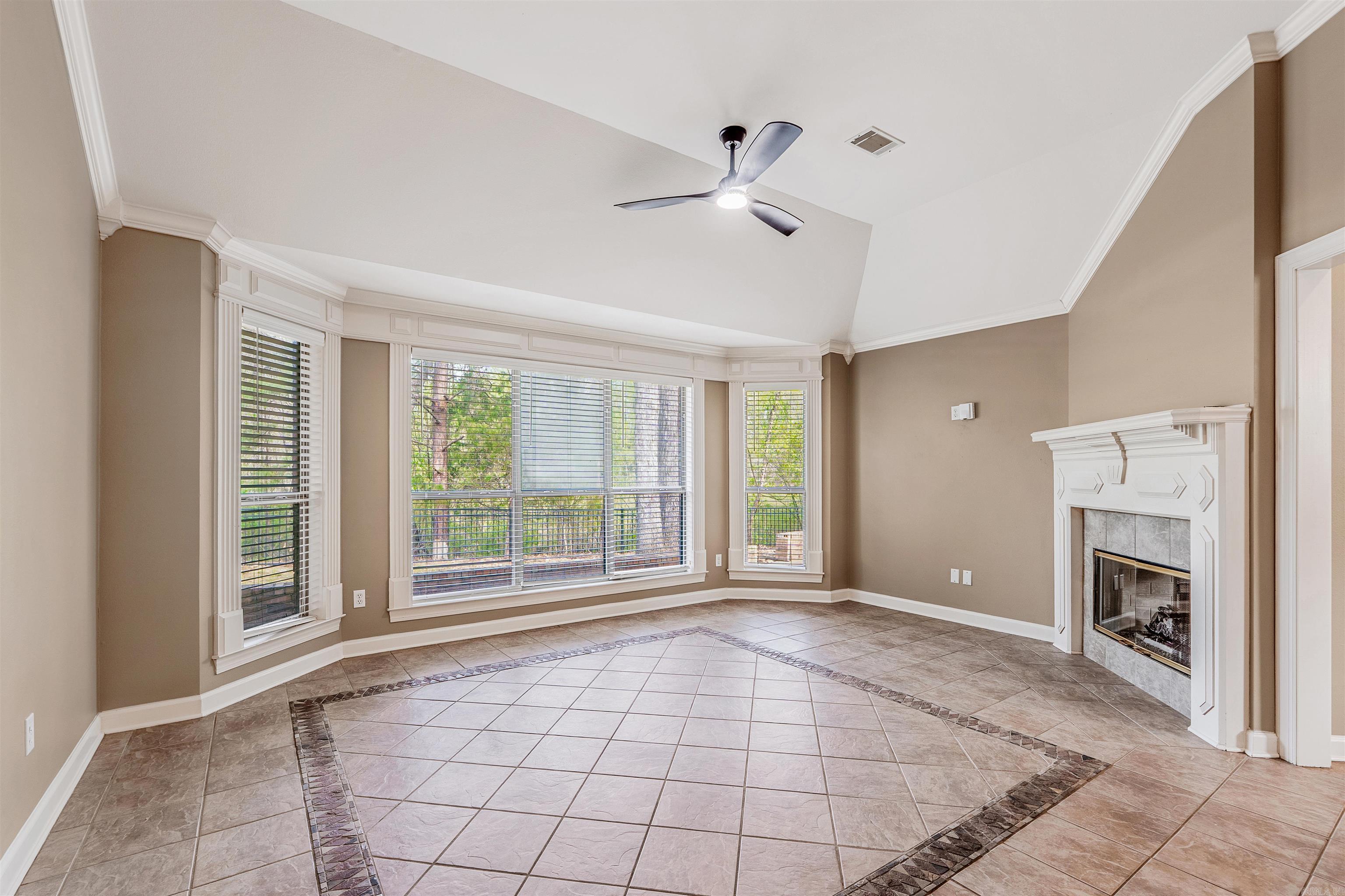 COUNTRY CLUB OF ARK PH 19 - Residential