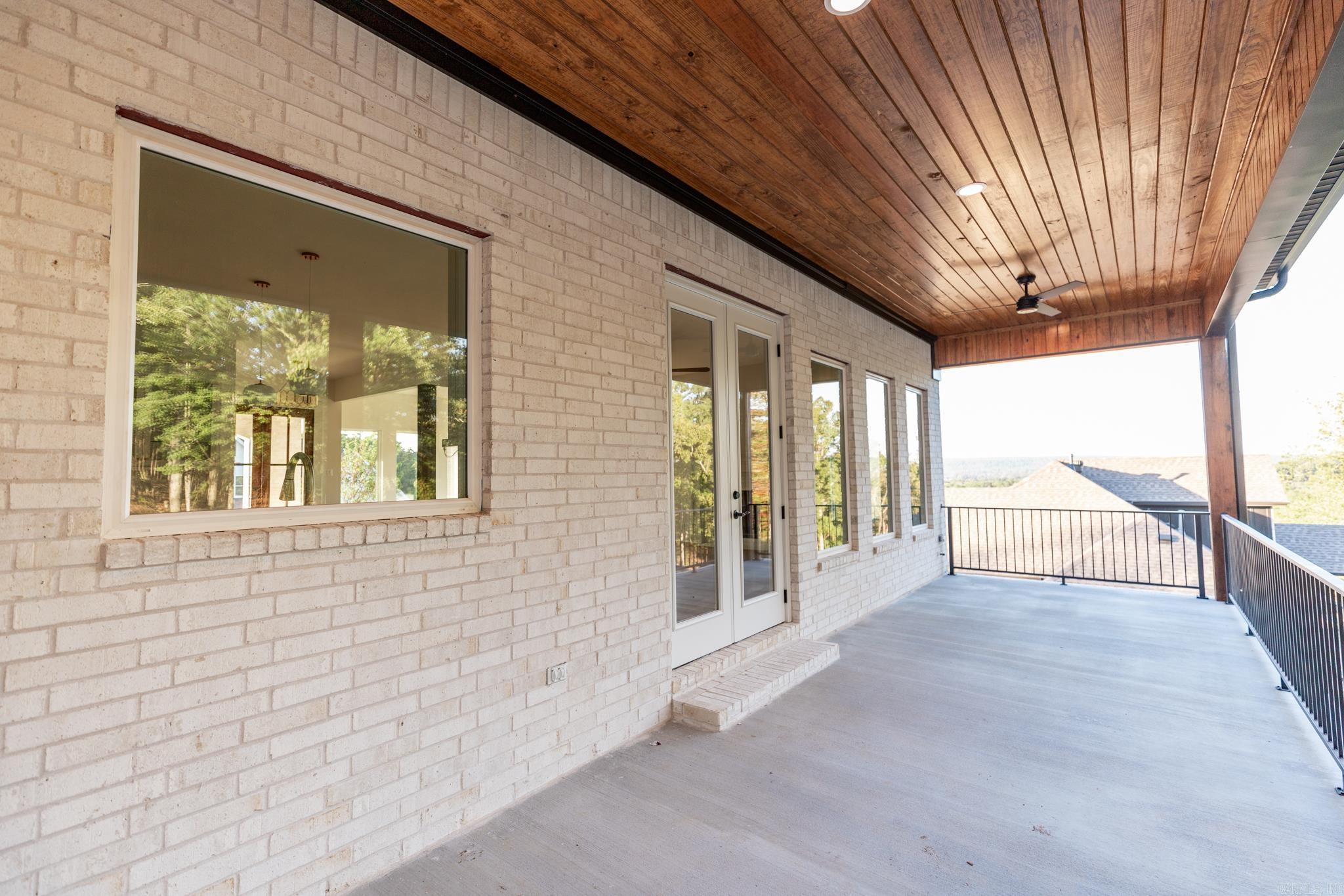 WATERVIEW ESTATES - Residential